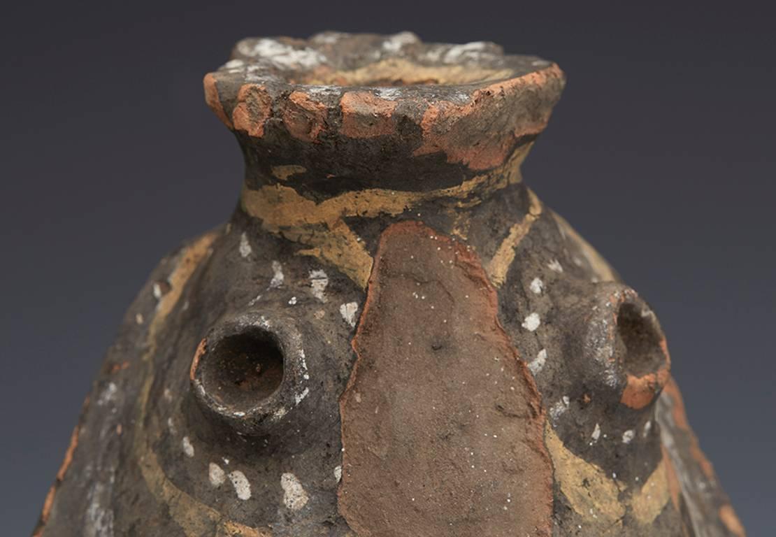 Kwoma Ceremonial Pottery Head Jar Papau New Guinea, 19th Century In Fair Condition In Bishop's Stortford, Hertfordshire