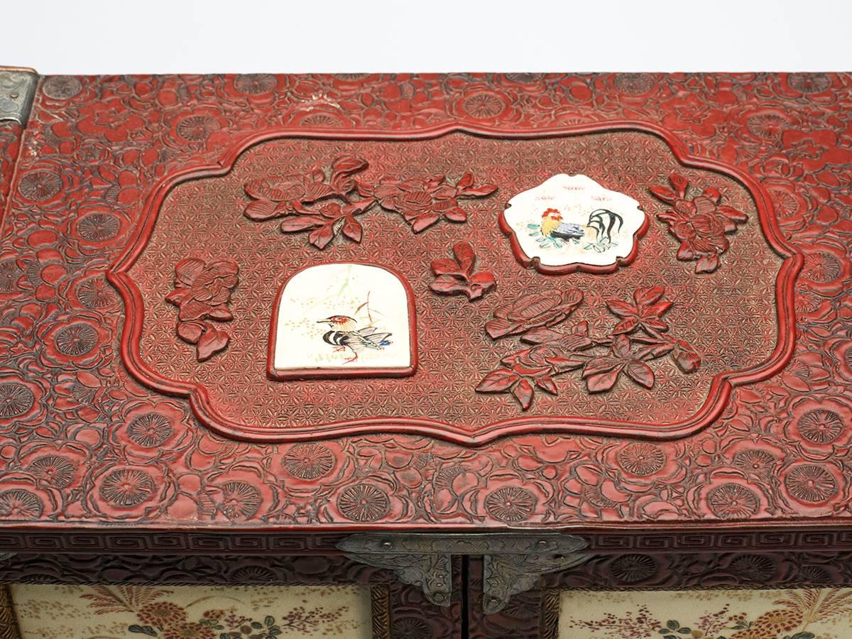 Japanese Red Lacquer Cabinet and Stand Satsuma Panels, 19th Century 1