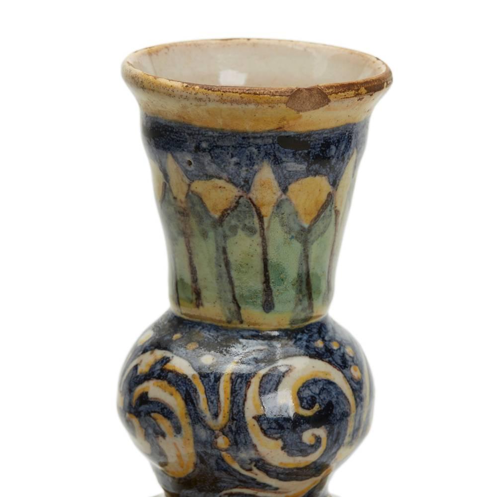 Antique Italian Maiolica Portrait Painted Pottery Vase, 19th Century For Sale 1