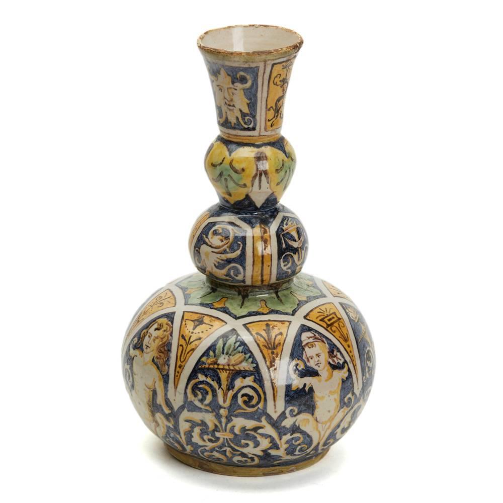 Antike italienische Maiolica-Vase, klassisch bemalt, 19. Jahrhundert (Italienisch) im Angebot
