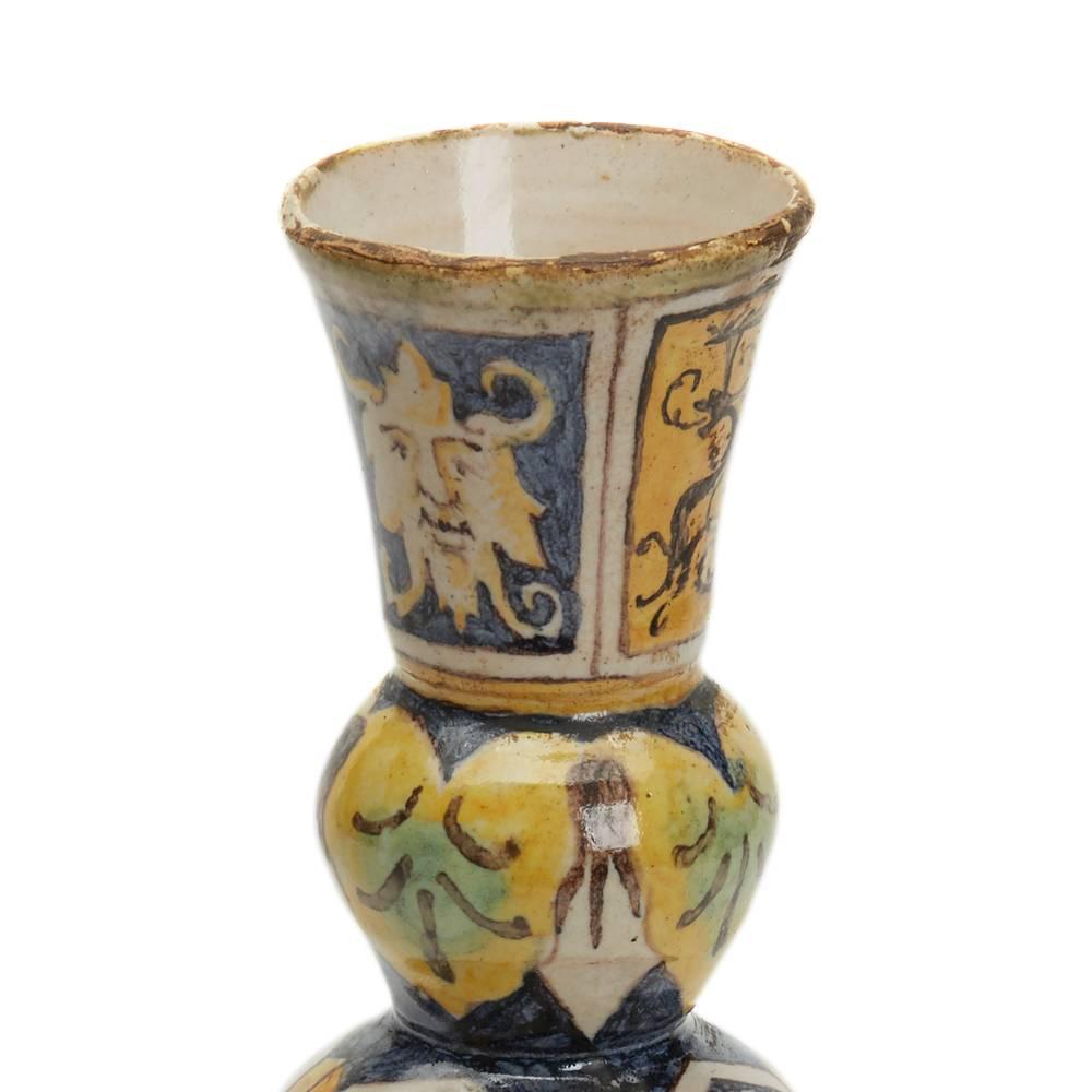 Vase italien ancien peint classique en majolique italienne du 19ème siècle en vente 2