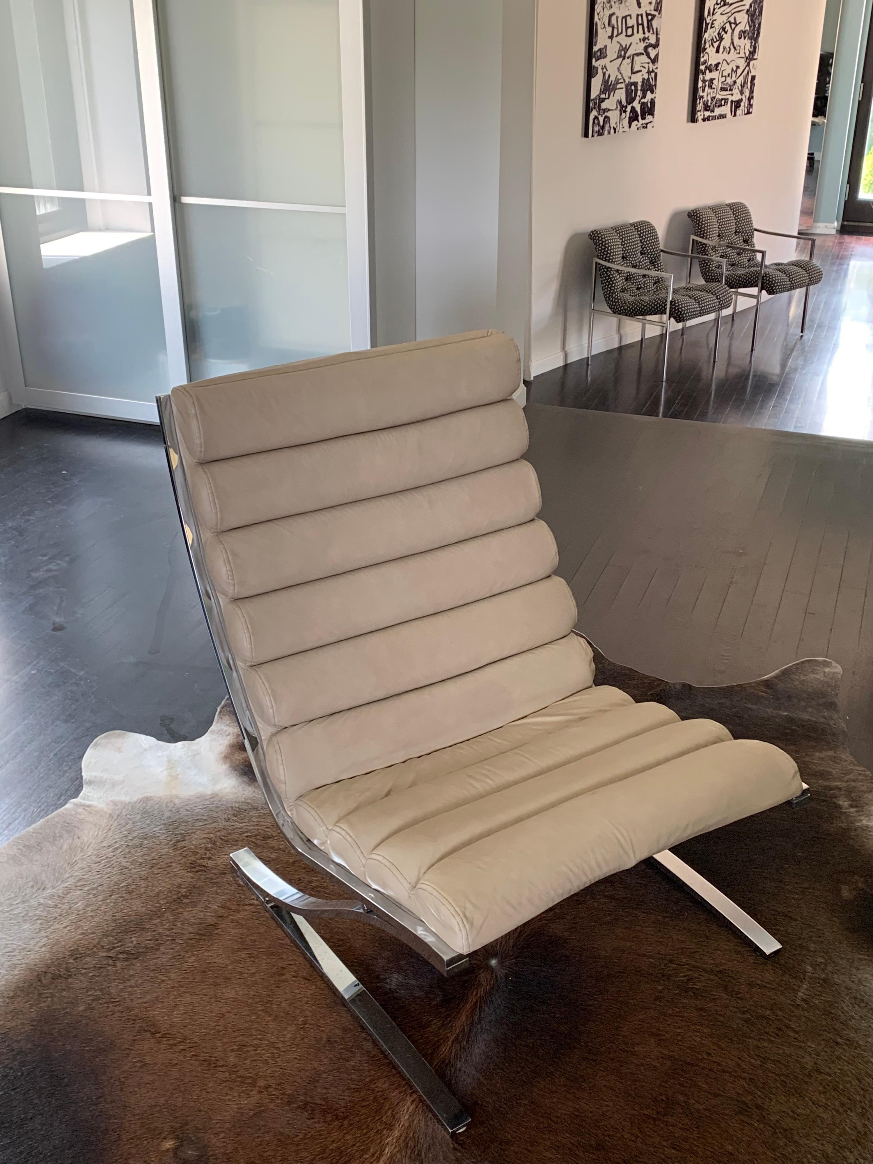 Plated DIA Lounge Chair