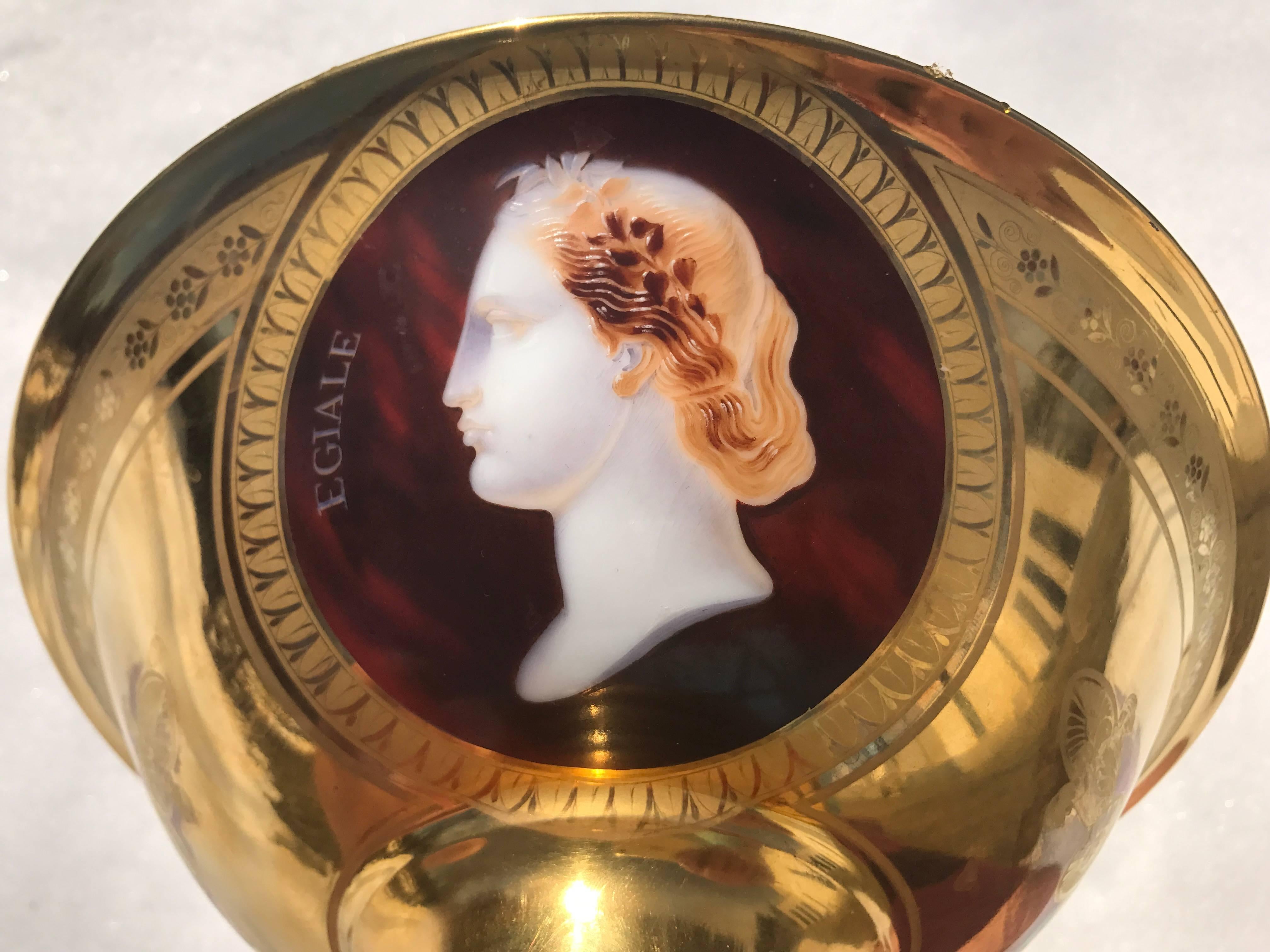 A Rare Cameo Inlaid Empire Porcelain Bowl  In Excellent Condition For Sale In New Haven, CT