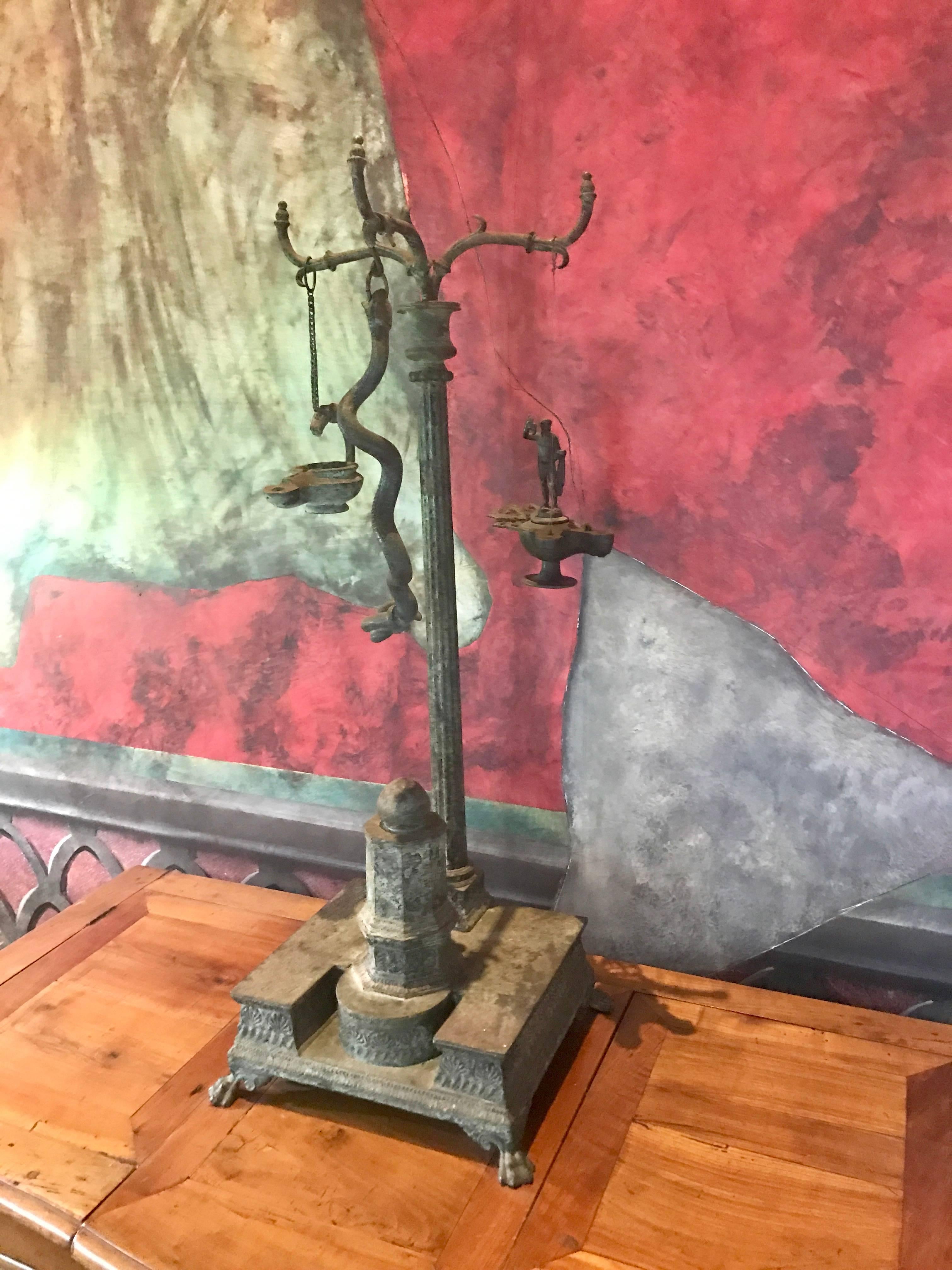 Classical Roman Bronze Table Lamp 