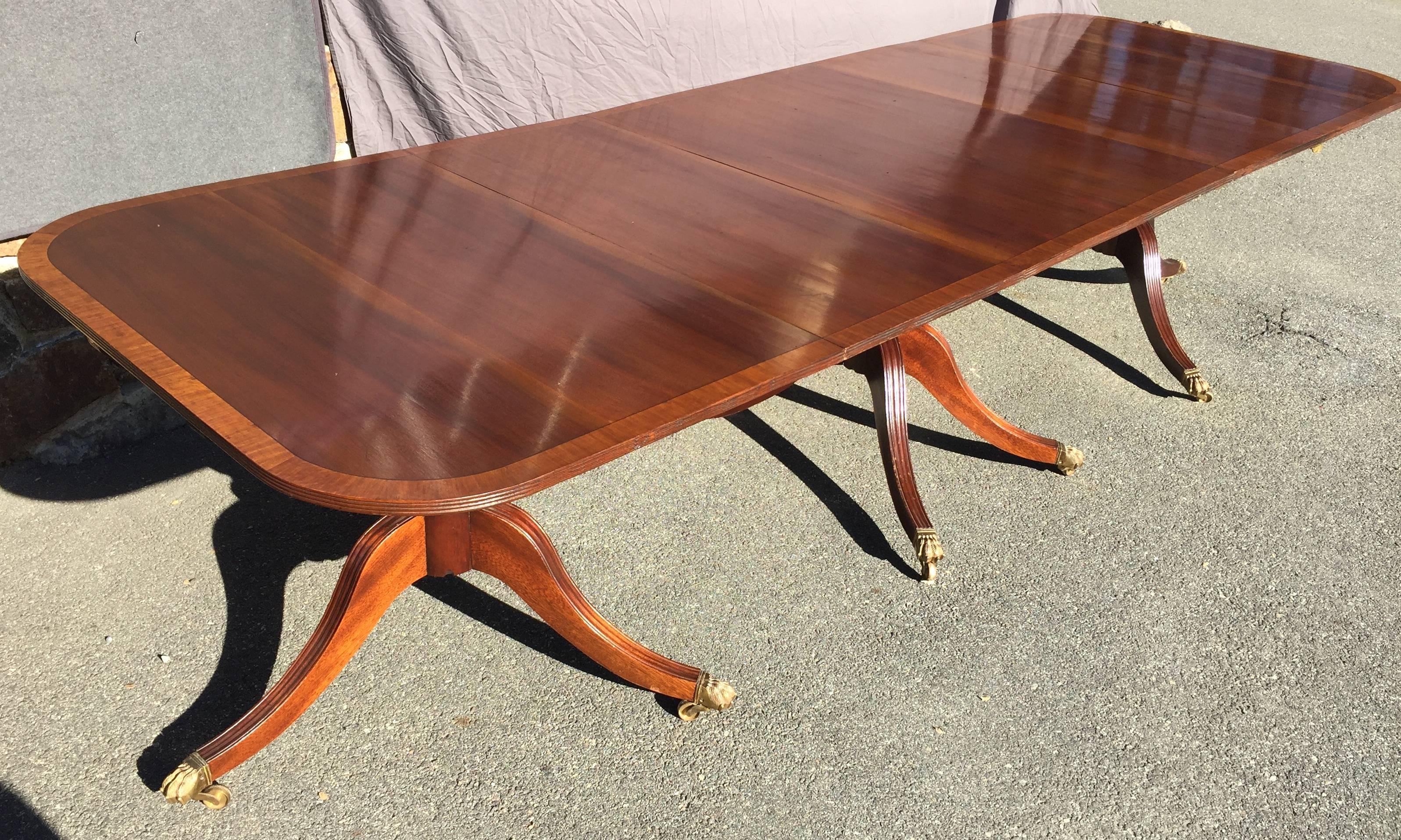Mahogany Dining Table with three Pedestals, Banded Top Regency Style 10.5' long In Good Condition In New Haven, CT