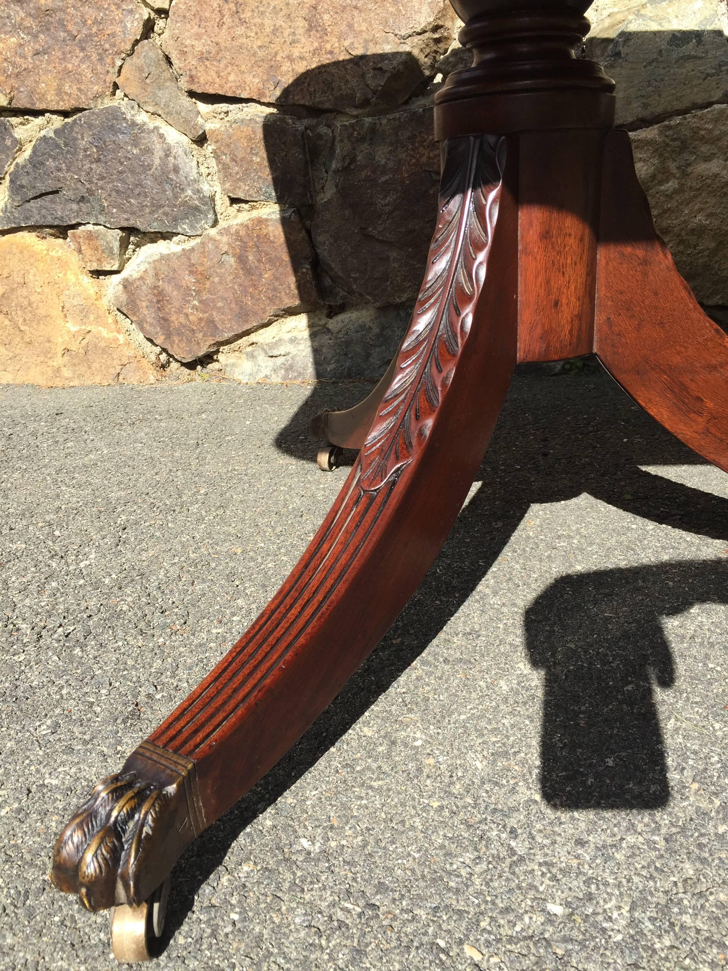 American Dining Table in Solid Mahogany