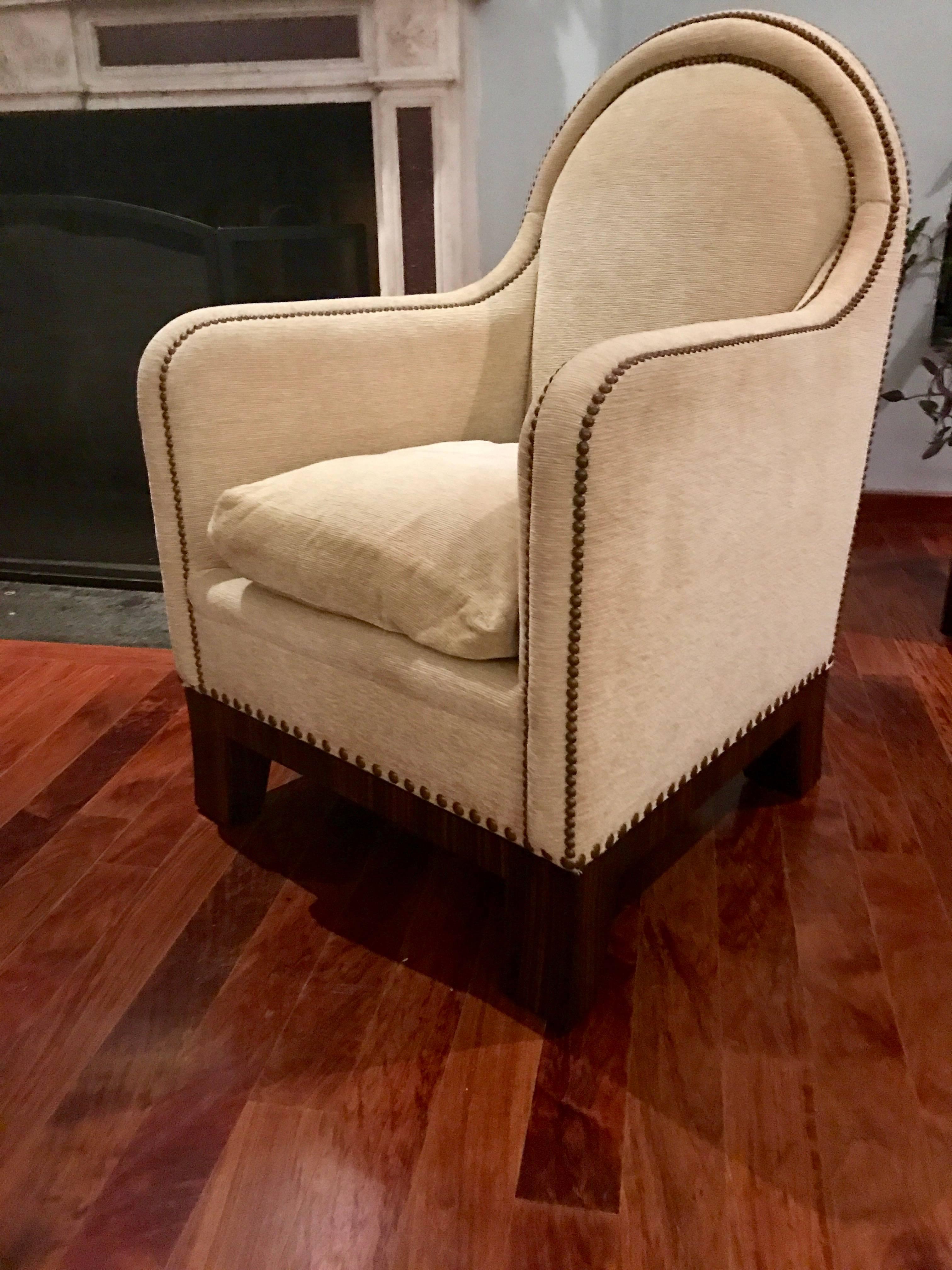 Pair of Lounge Chairs  In Good Condition For Sale In New Haven, CT