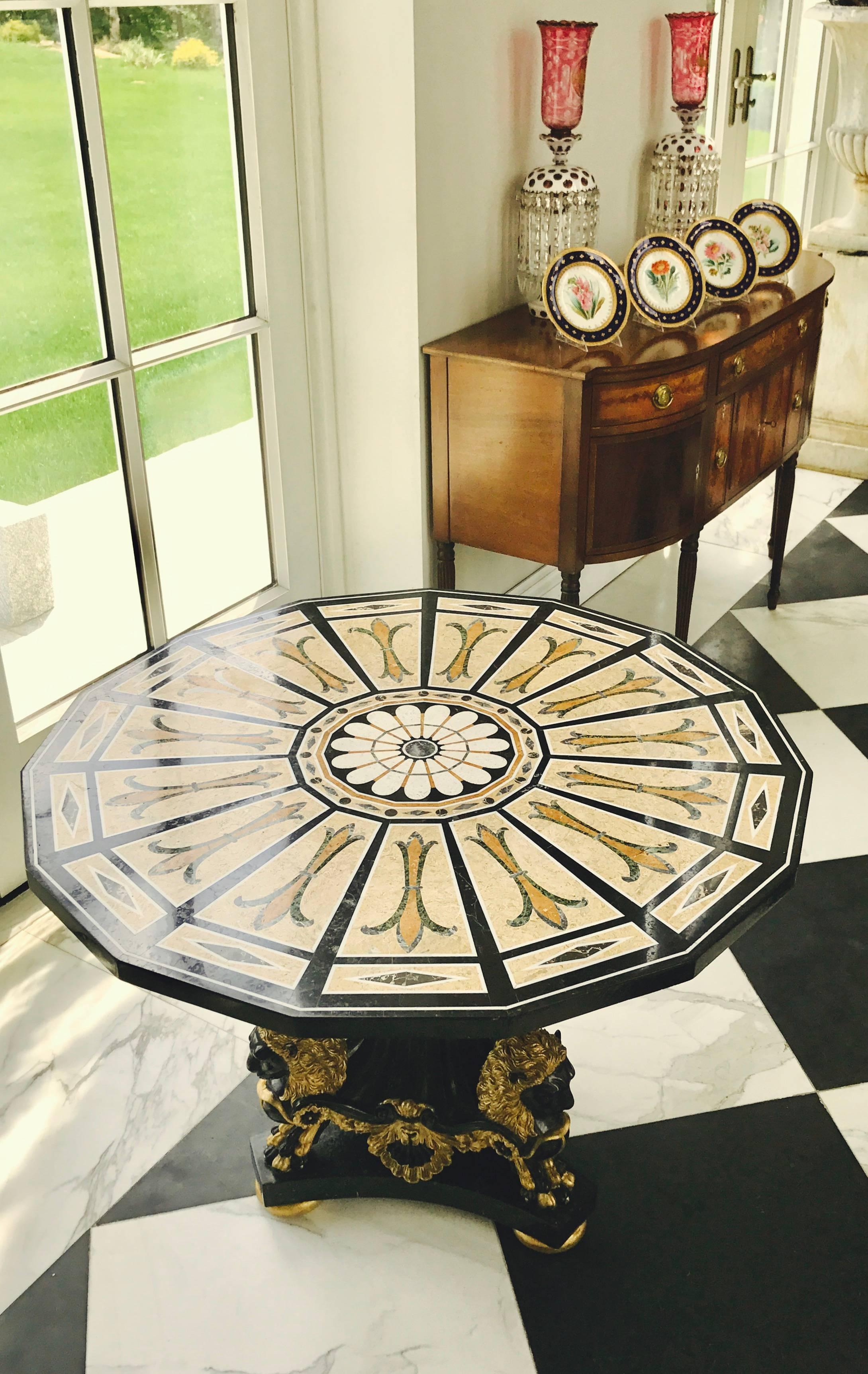 Néoclassique Table centrale en marbre  en vente