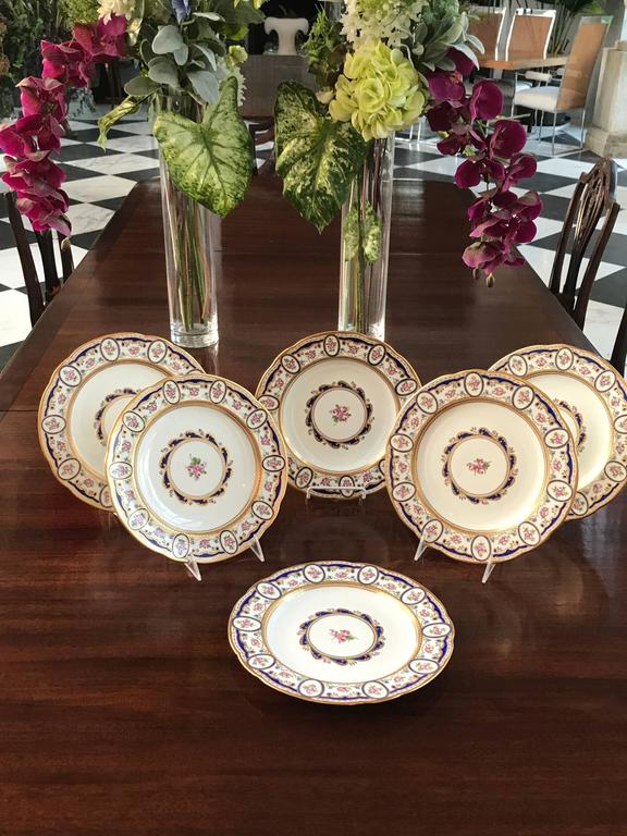 12 Wedgewood Dinner Plates For Sale at 1stdibs