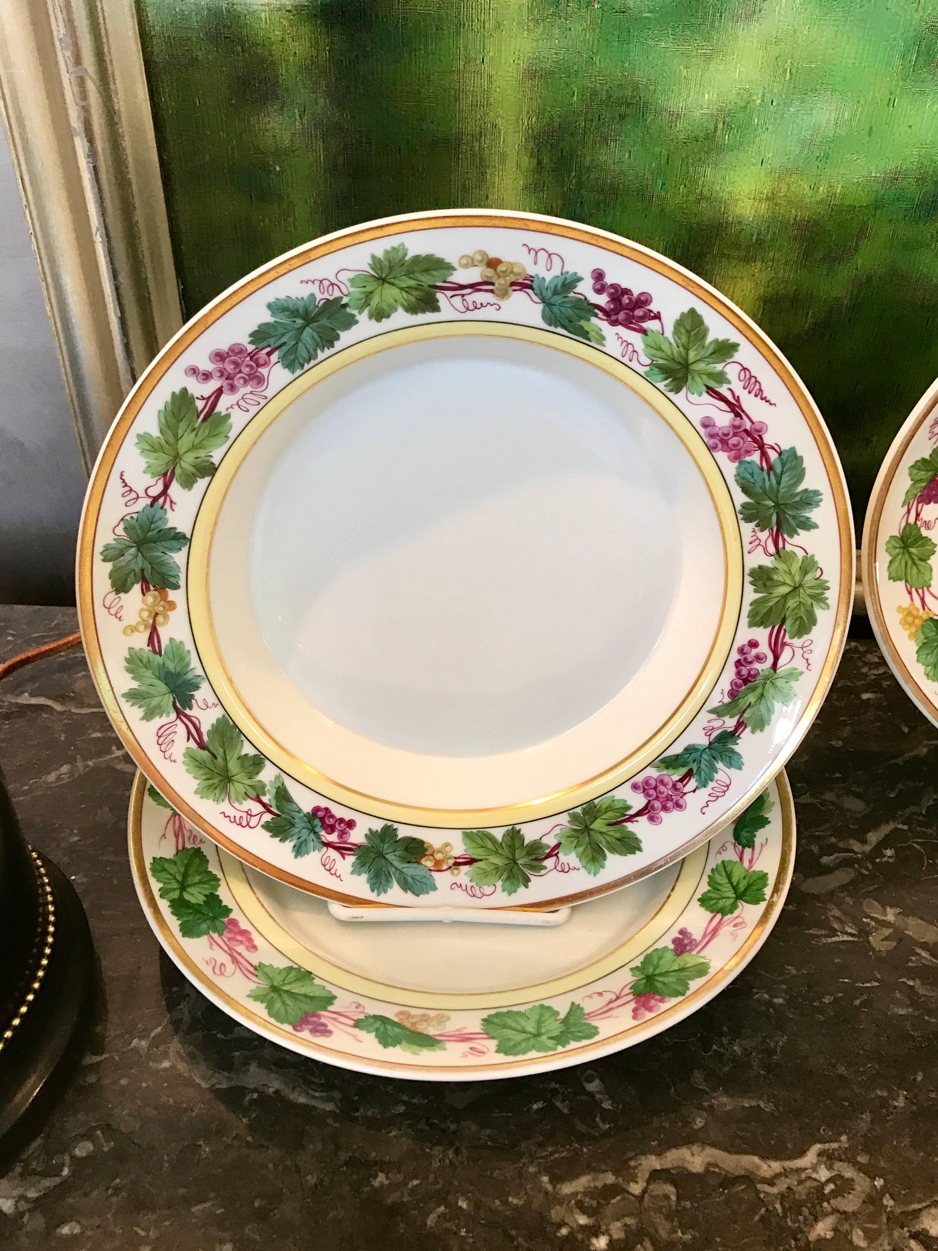Neoclassical Berlin/KPM Porcelain Dinner Service, King Wilhelm II Grape Motif For Sale