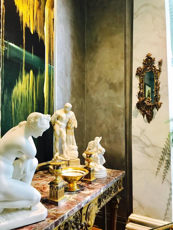 Giltwood Mirrored Wall Sconces For Sale at 1stDibs