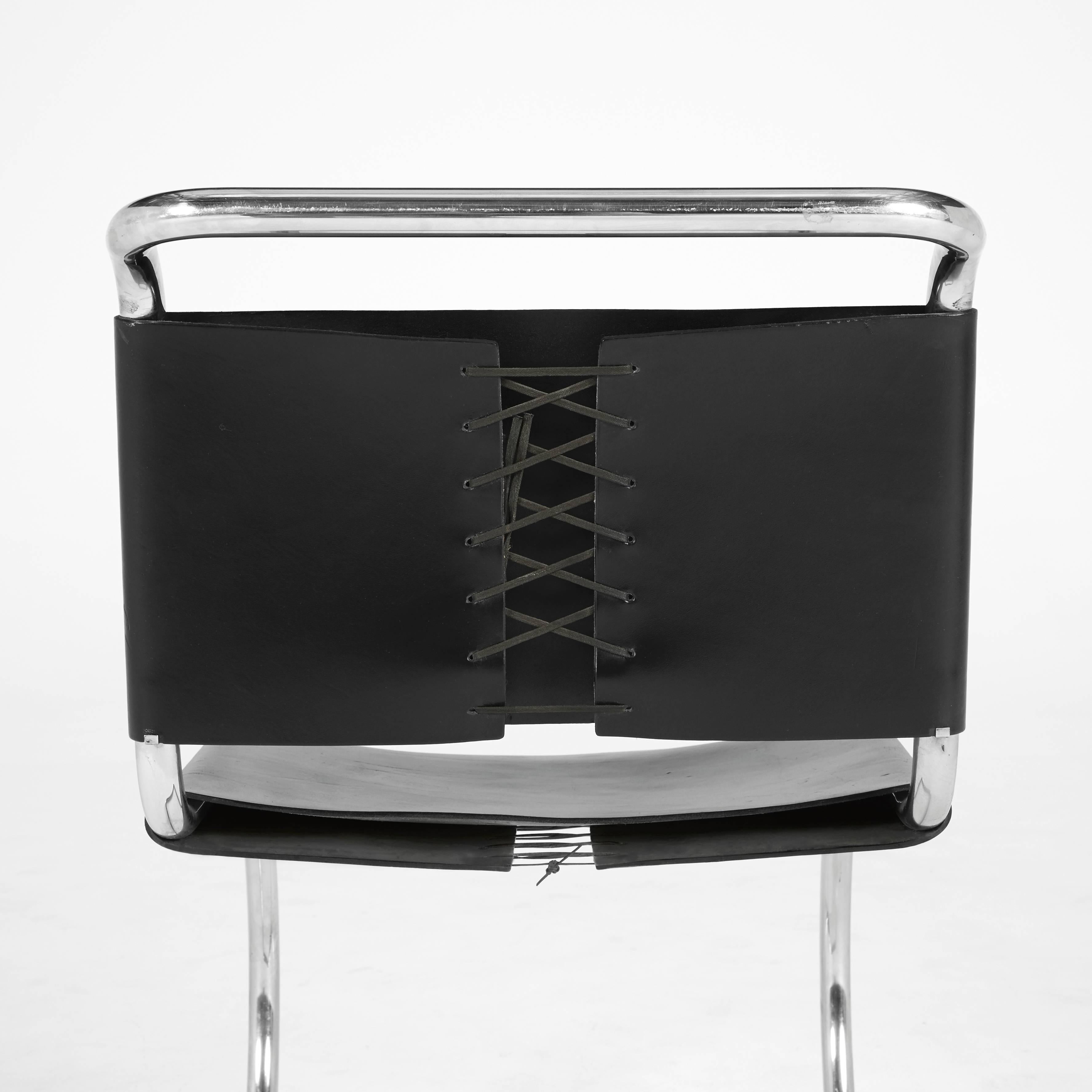 MR Black Leather Side Chairs for Knoll International, 1979 Year of Production In Excellent Condition In Los Angeles, CA