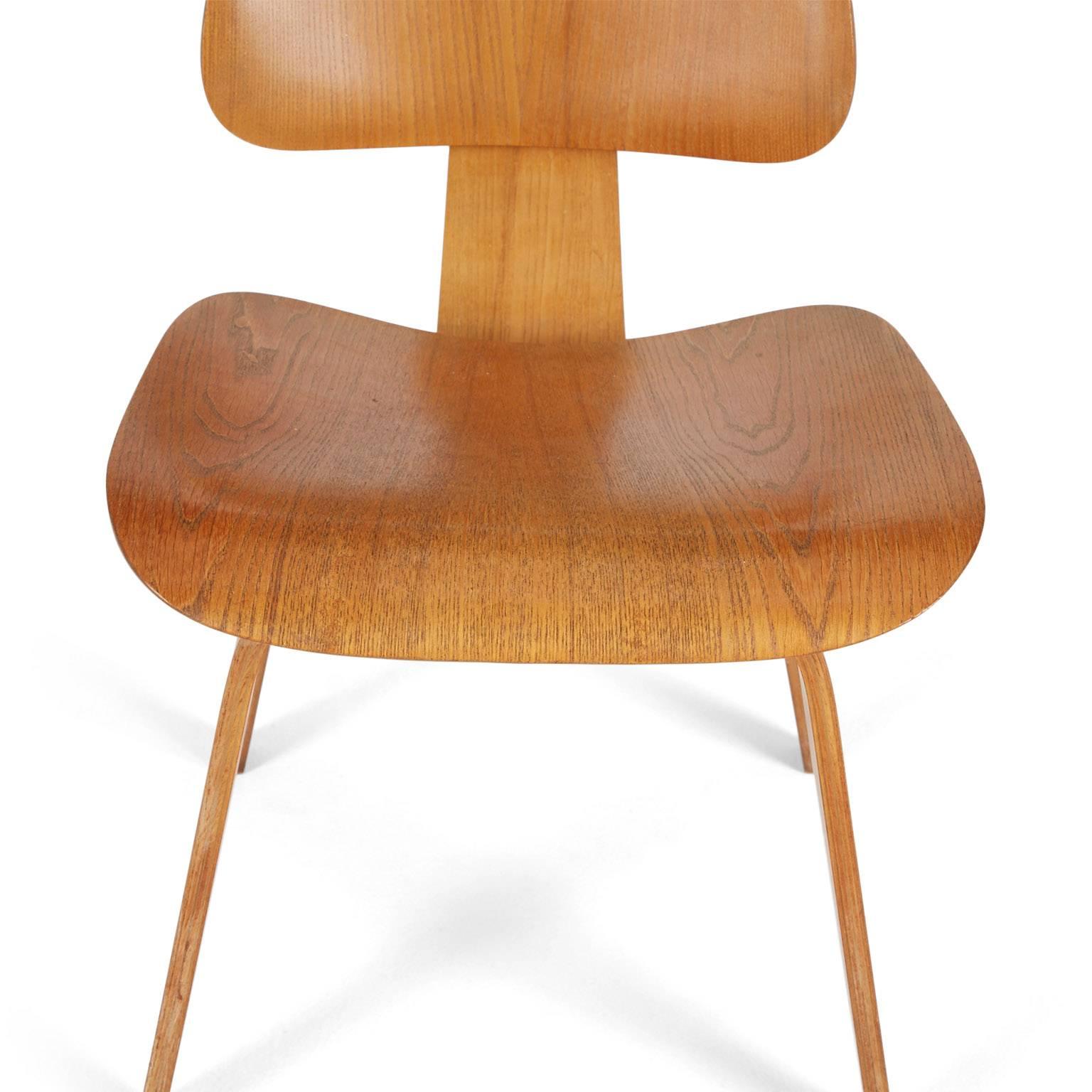 Mid-Century Modern Evans Rare 1940s DCW Molded Plywood Chairs by Charles and Ray Eames