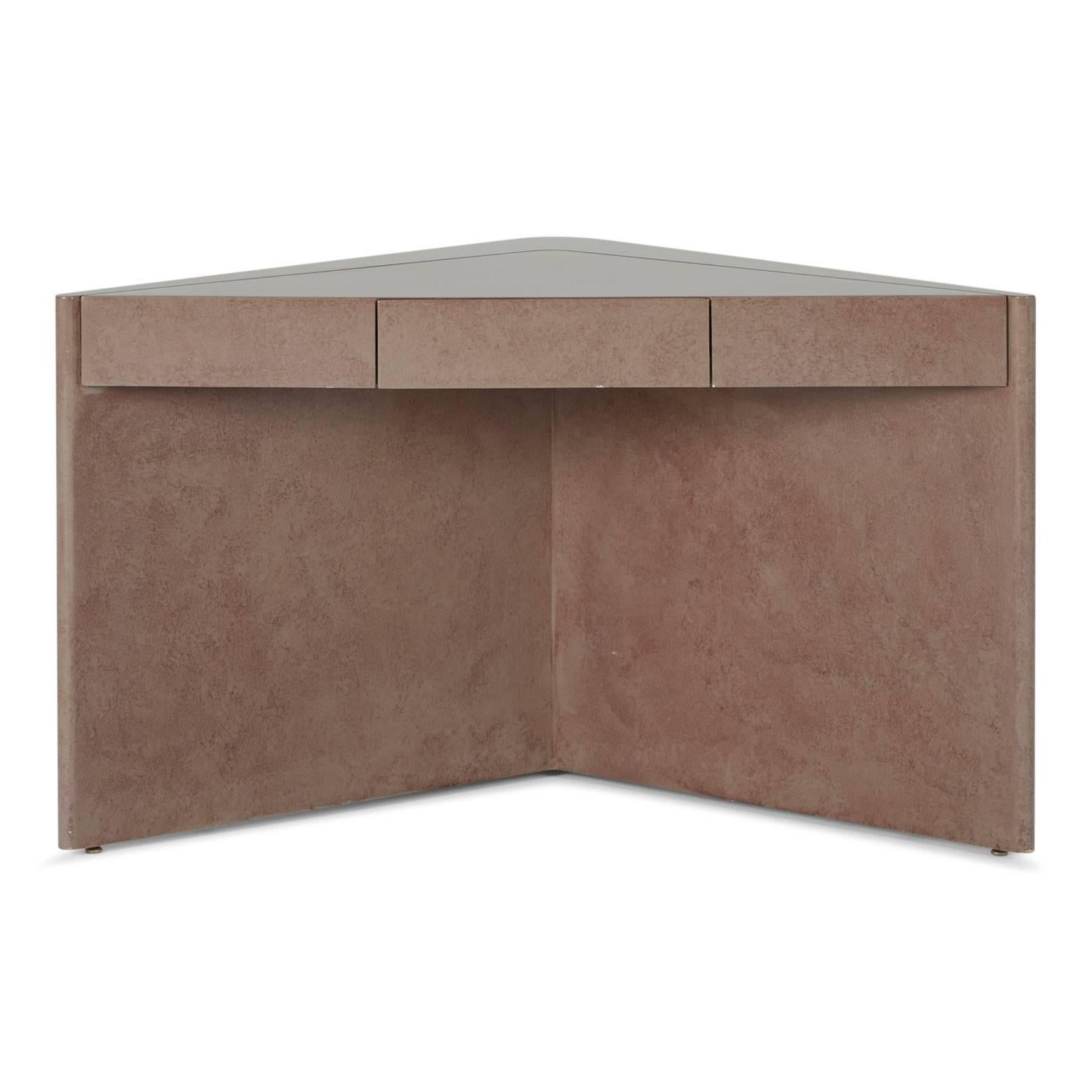 Late 20th Century Pastel Pink Triangular Lacquered Corner Table, circa 1980s