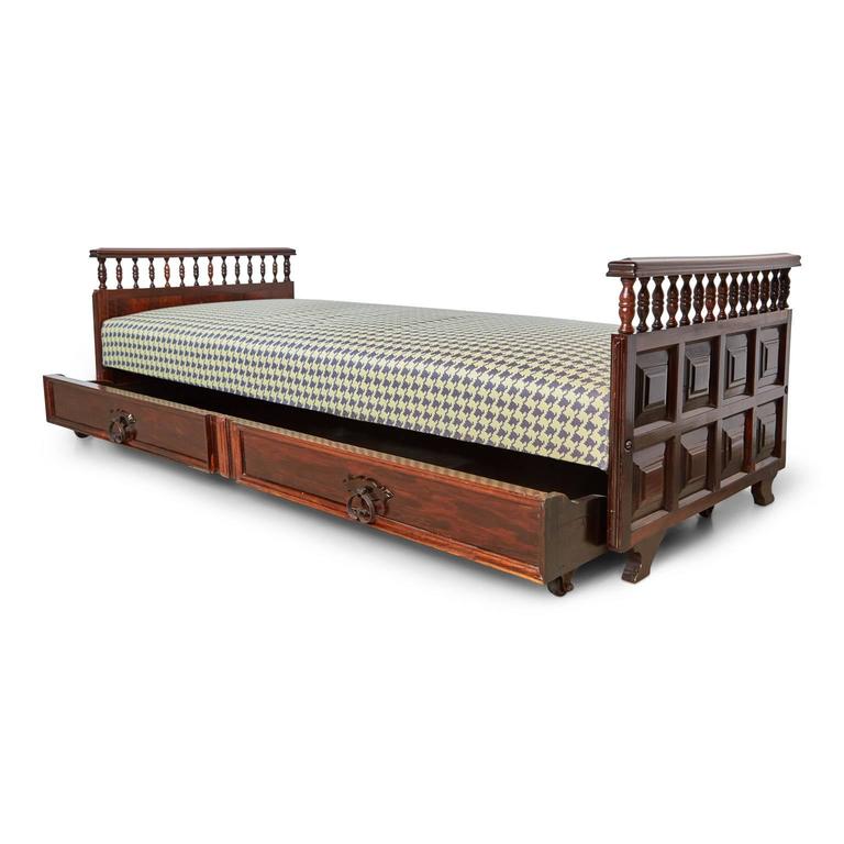 Carved Rosewood Daybed with PullOut Trundle Bed, circa 1960 For Sale
