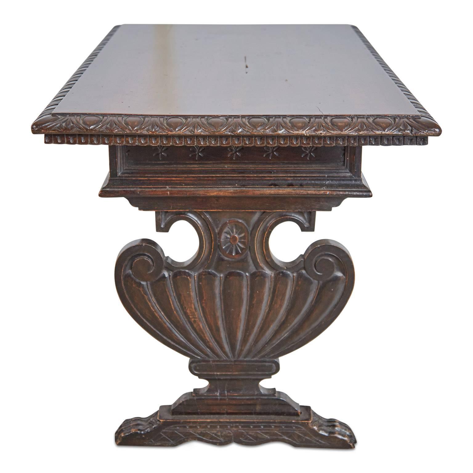 Neoclassical Revival 19th Century Italian Renaissance Revival Carved Coffee or Side Table