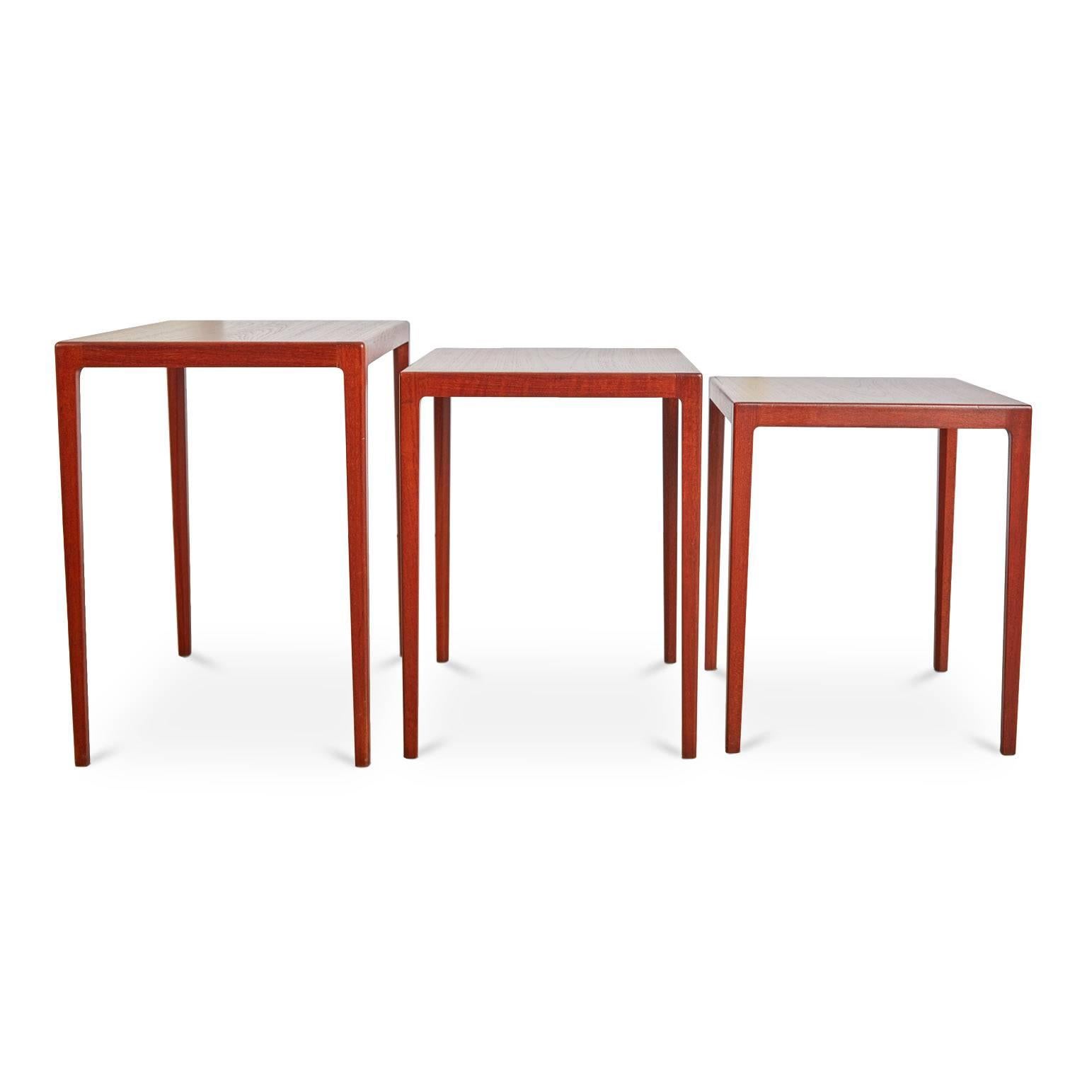 Set of exquisite nesting side tables designed by celebrated Danish Architect Eske Kristensen and crafted by master cabinetmaker of the same nationality Ludwig Pontoppidan. This beautifully executed set of three (3) side tables have been expertly