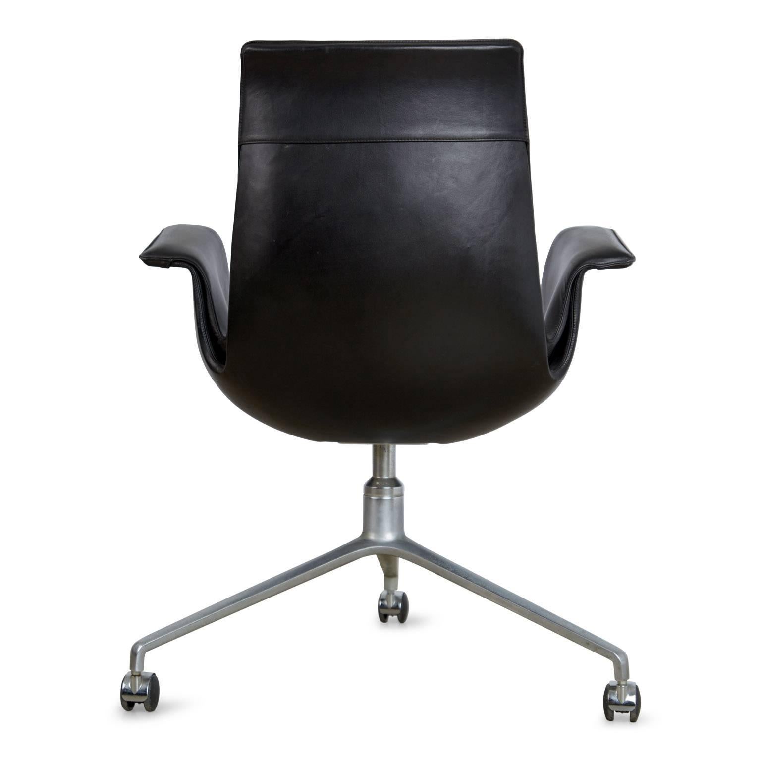 FK 6727 Bird Chair by Preben Fabricius and Jørgen Kastholm for Alfred Kill Int In Excellent Condition In Los Angeles, CA