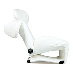 Toshiyuki Kita "Wink" Convertible Leather Lounge Chair, Cassina Italy circa 1980