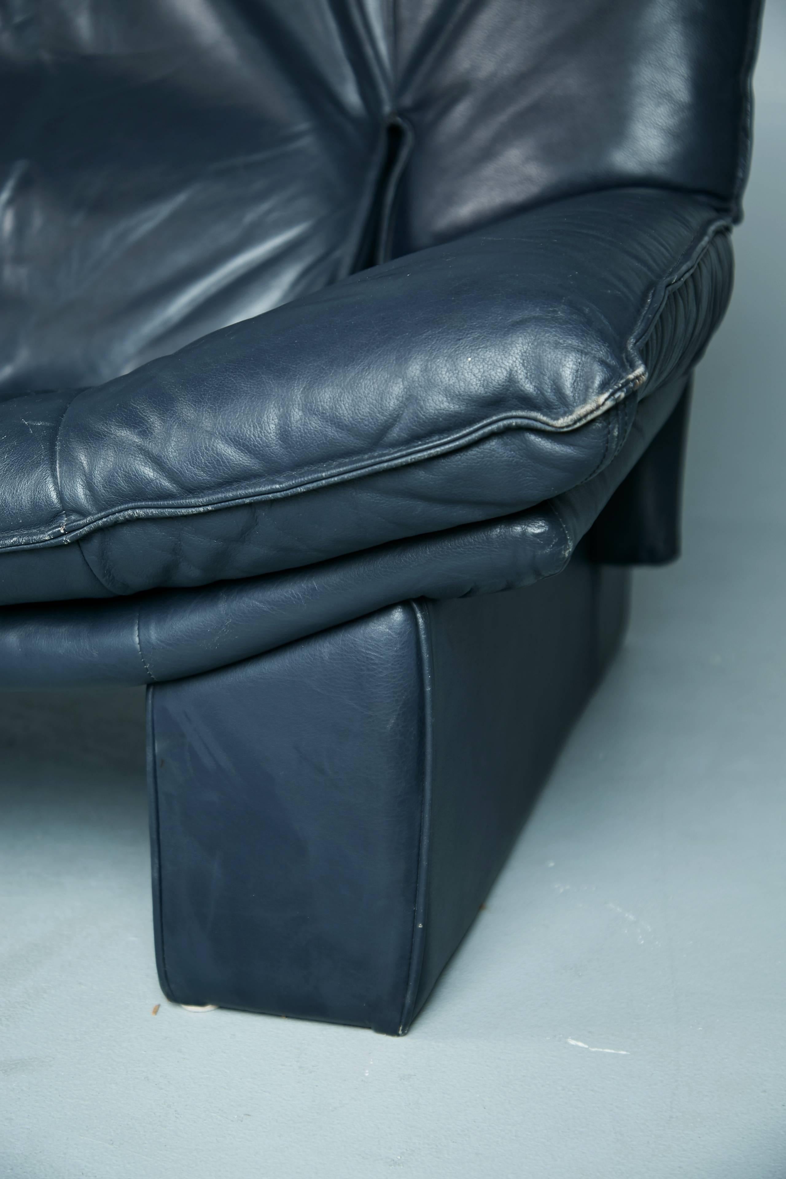 Late 20th Century Nicoletti Salotti Italian Leather Post Modern Sofa, circa 1980 *MOVING SALE*