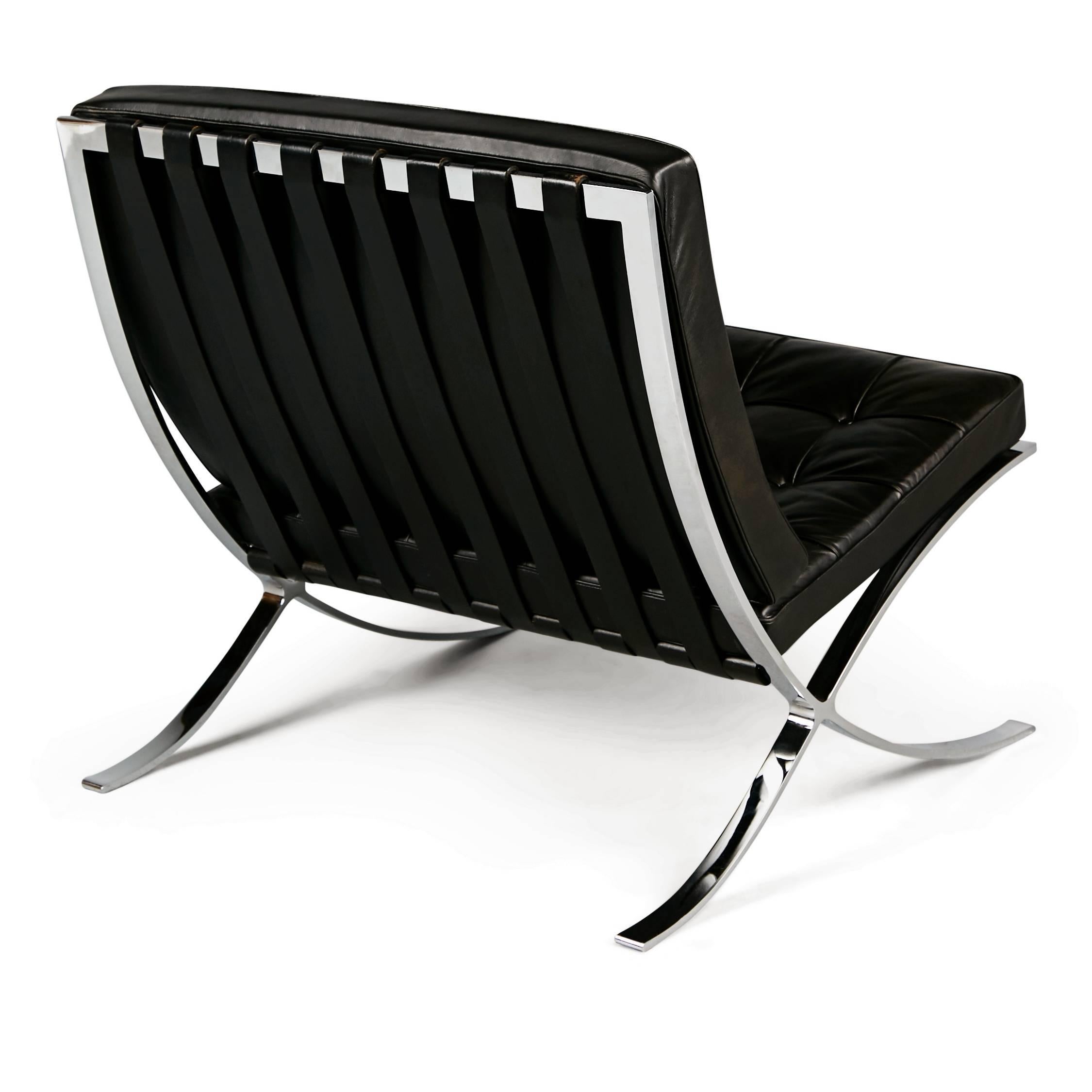Mid-Century Modern Signed Knoll Black Leather Barcelona Lounge Chair by Ludwig Mies van der Rohe
