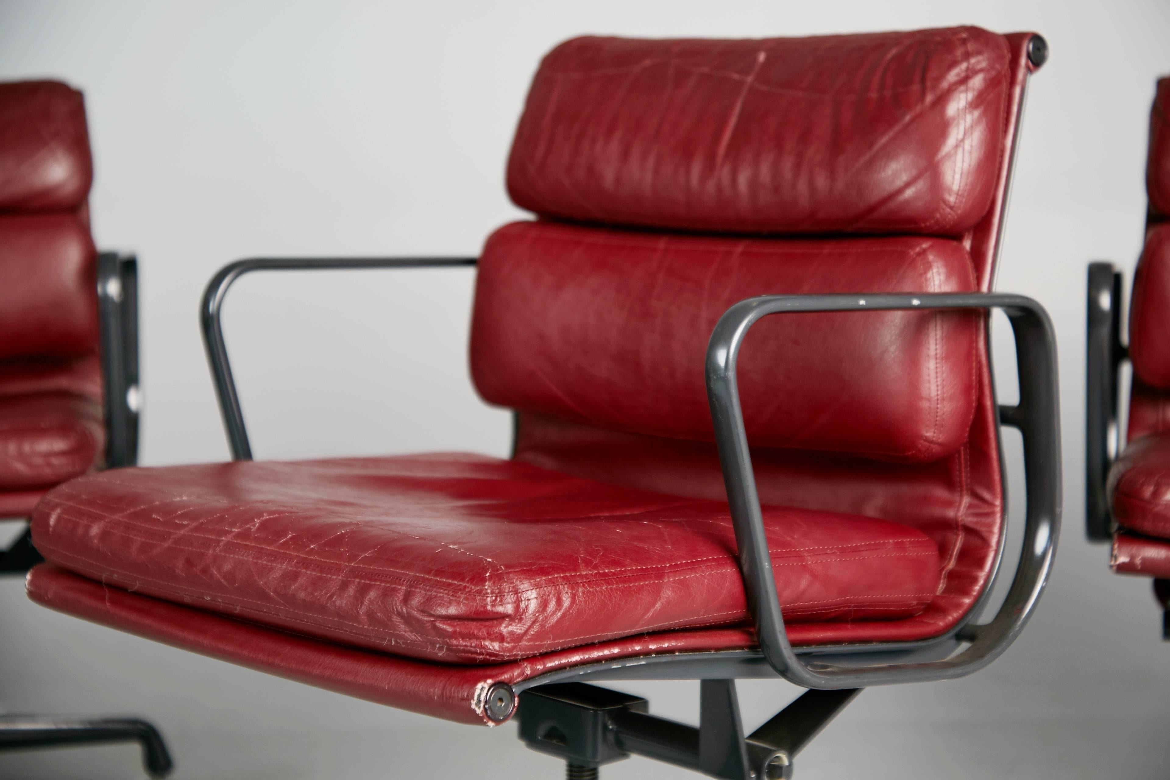 Charles Eames for Herman Miller Burgundy Soft Pad Management Chairs, circa 1980 1