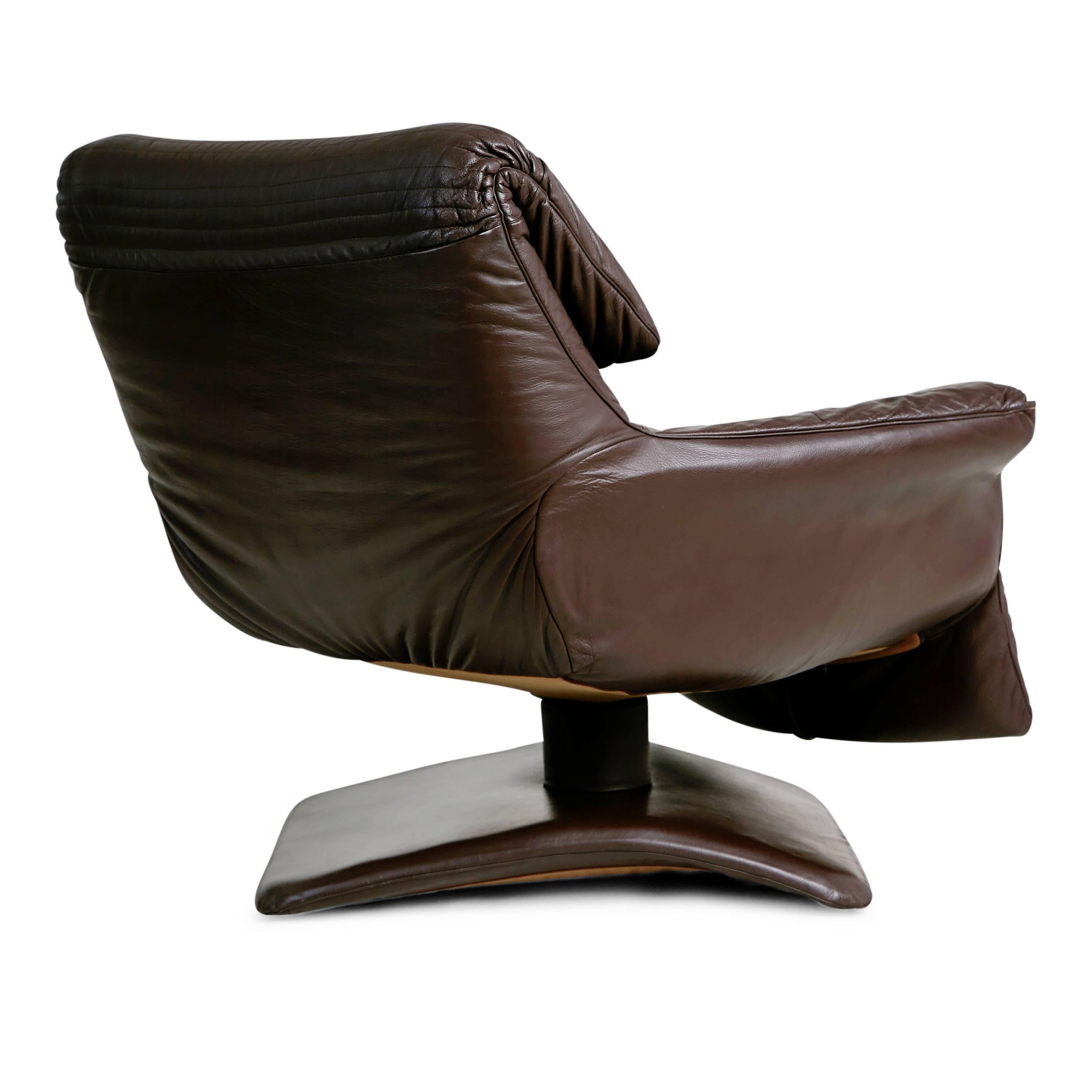 Scandinavian Modern Leather Club Chairs with Adjustable Headrests, Pair 2