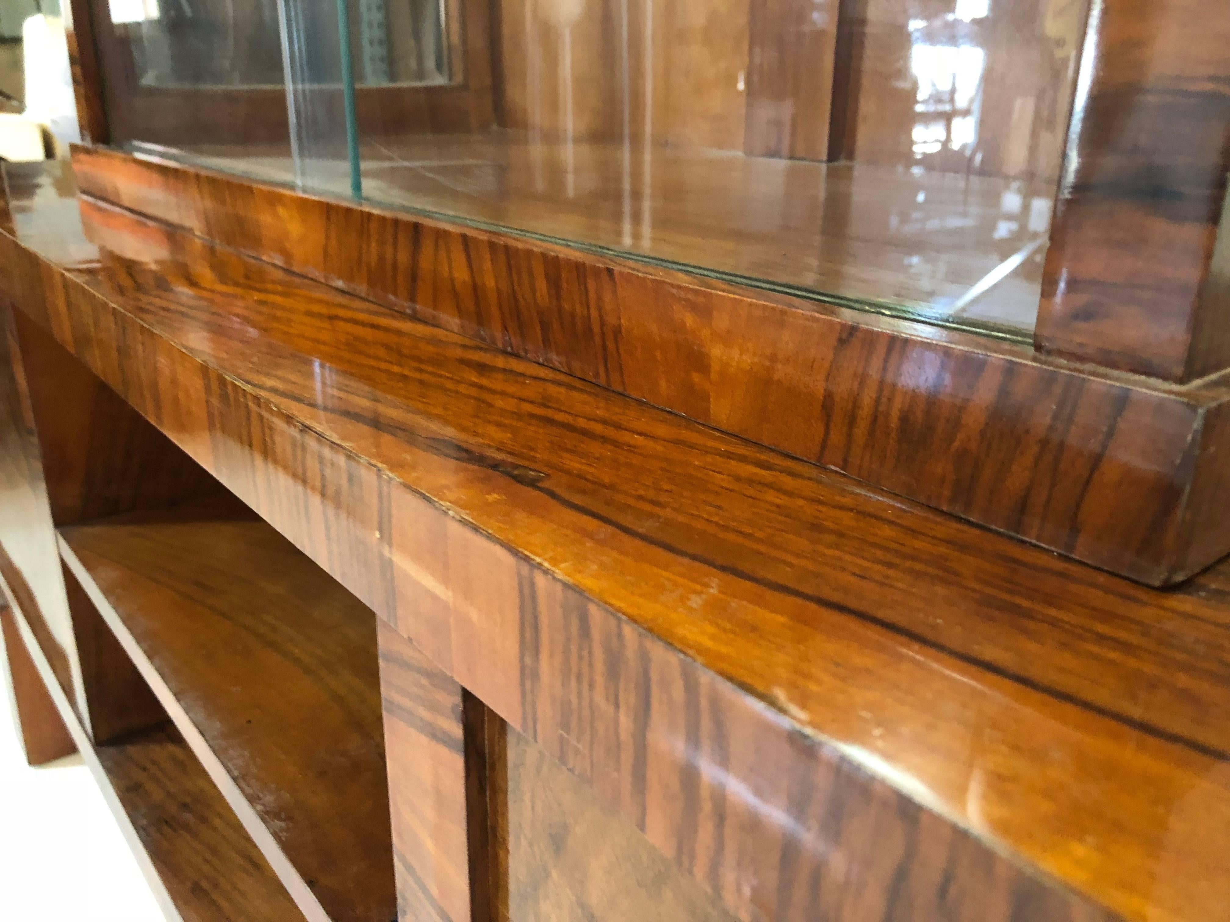 Exotic Rosewood Art Deco Display Cabinet and Credenza, circa 1930 2
