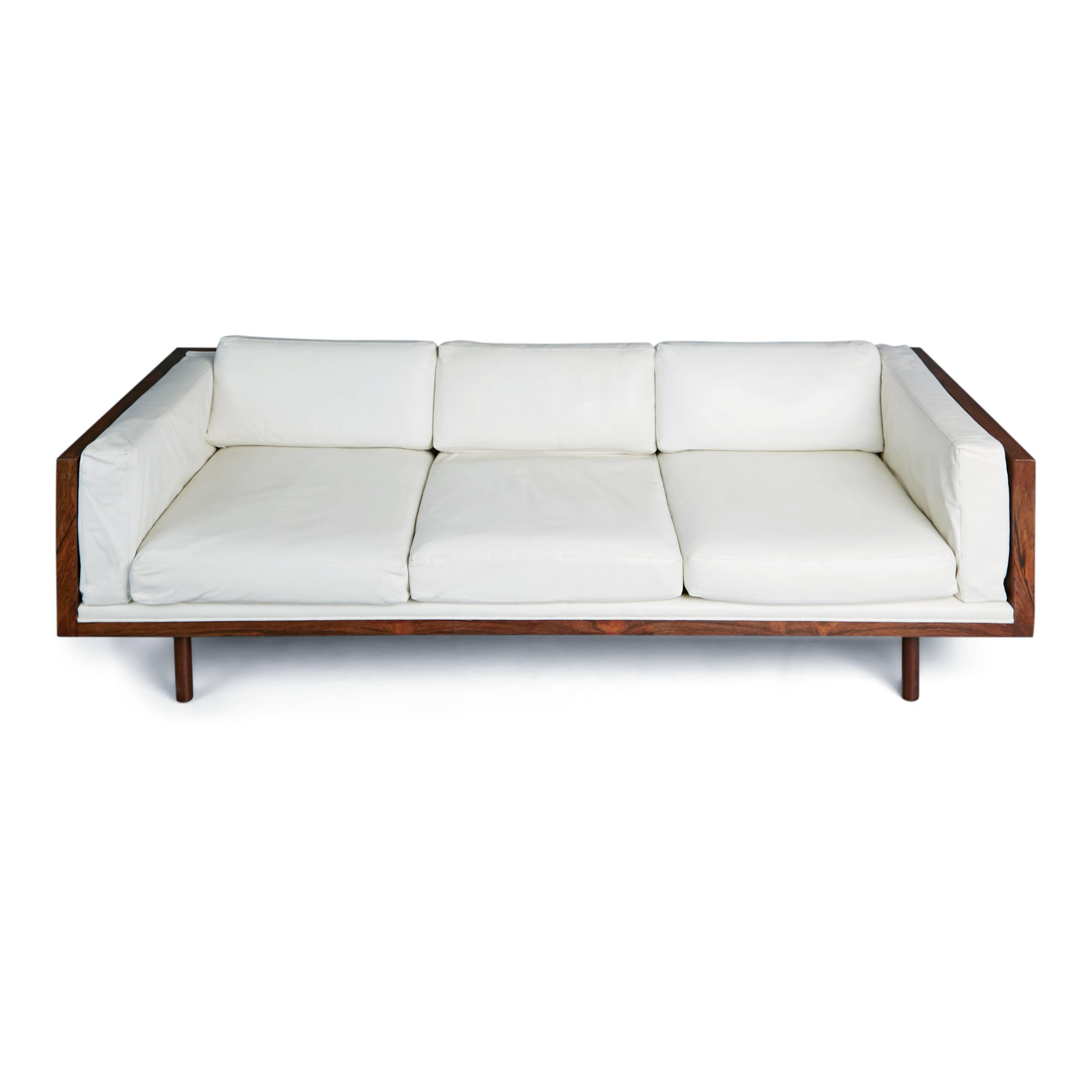 Rosewood and Leather Case Sofa by Milo Baughman for Thayer Coggin, circa 1960 In Good Condition In Los Angeles, CA