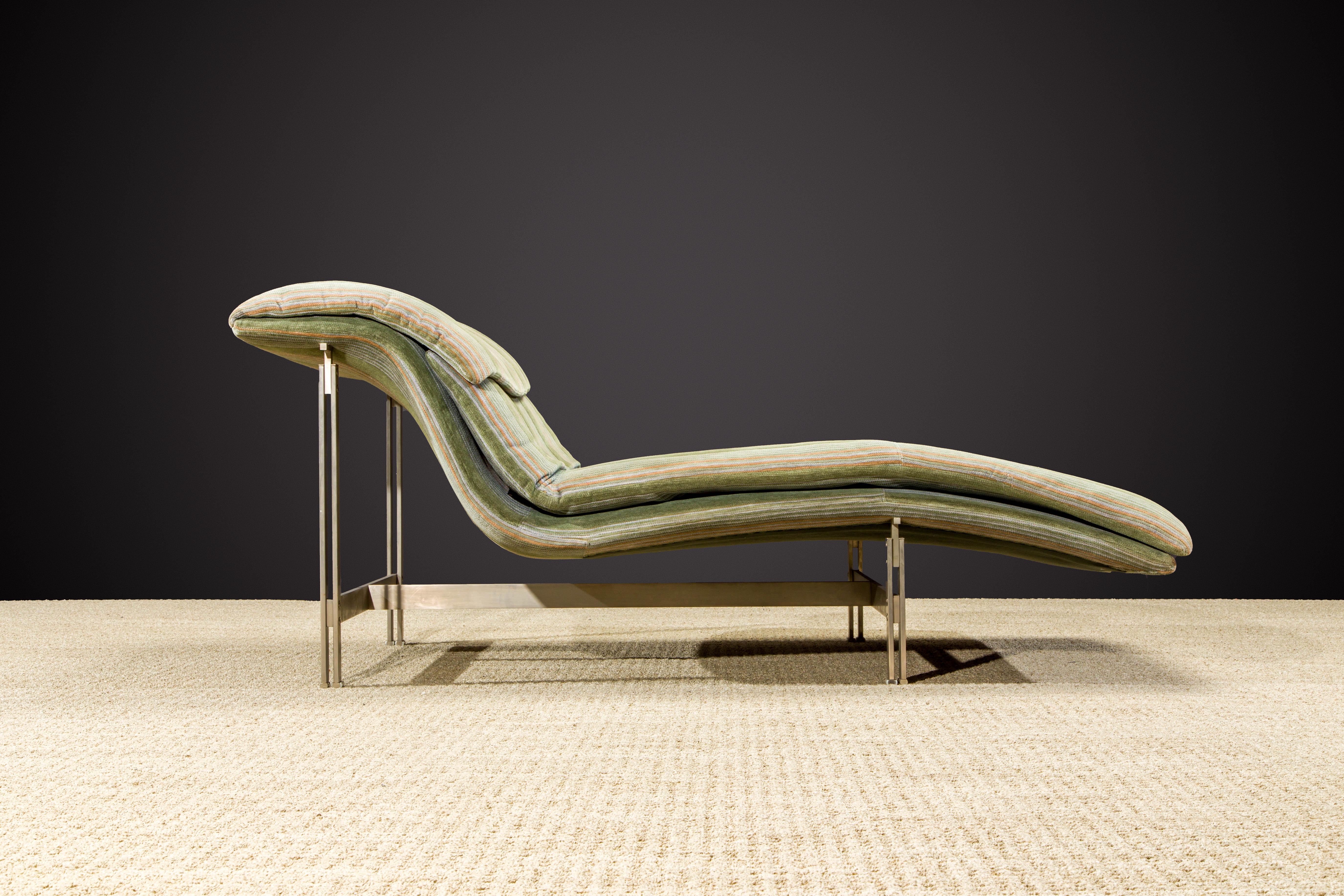 Modern 'Wave' Chaise Lounge by Giovanni Offredi for Saporiti Italia, circa 1980, Signed