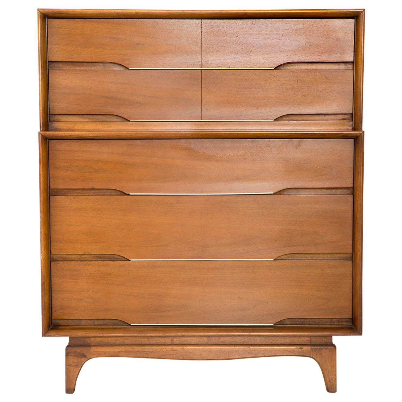 This beautiful Kent Coffey chest of drawers is from the Forum collection. Part of a beautiful Danish bedroom set which can be sold together for a lower price - Please inquire. Set includes the dresser featured in this listing, low dresser, a mirror,