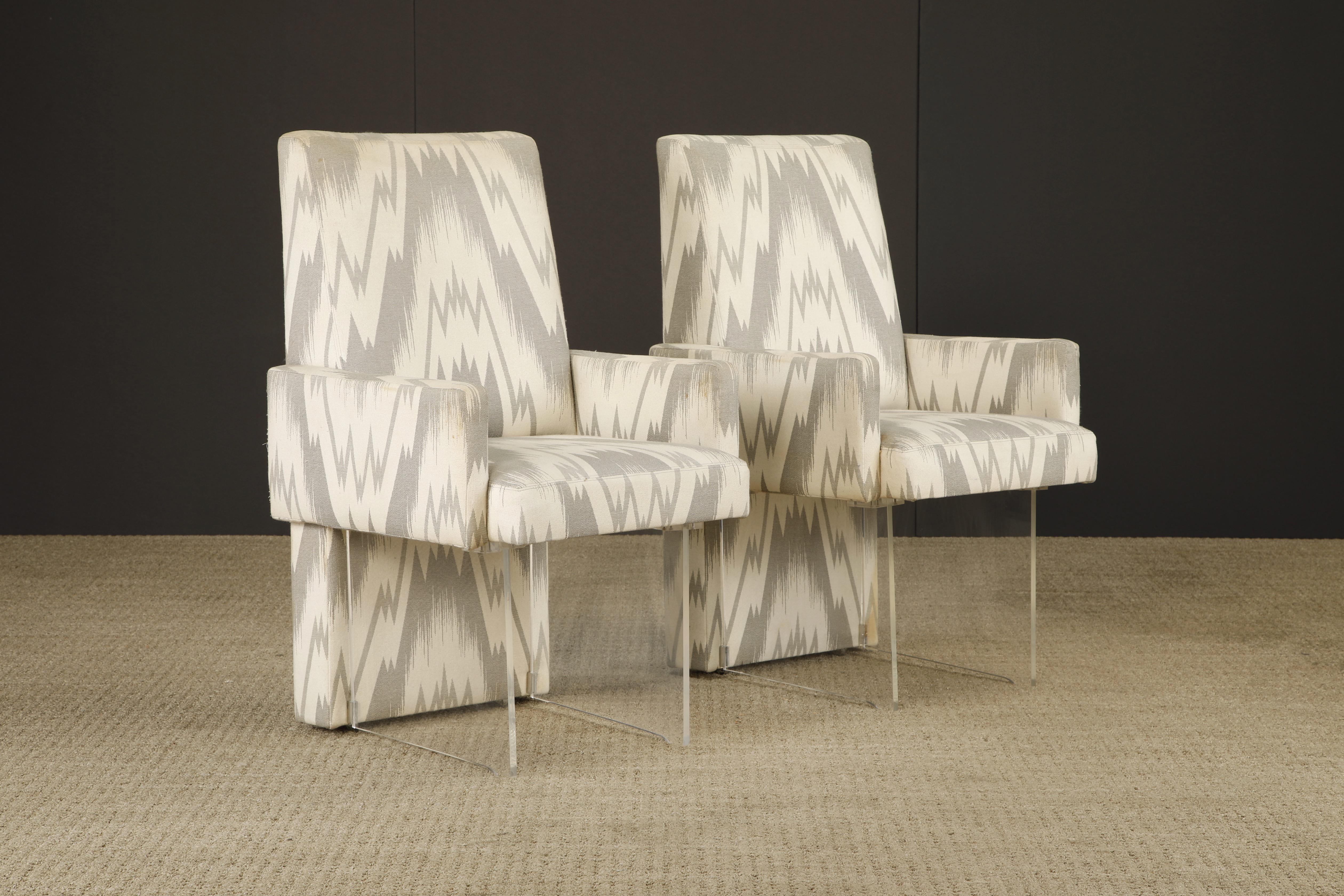Pair of Vladimir Kagan 'Clos' Lucite Armchairs, circa 1970s, Signed In Good Condition For Sale In Los Angeles, CA