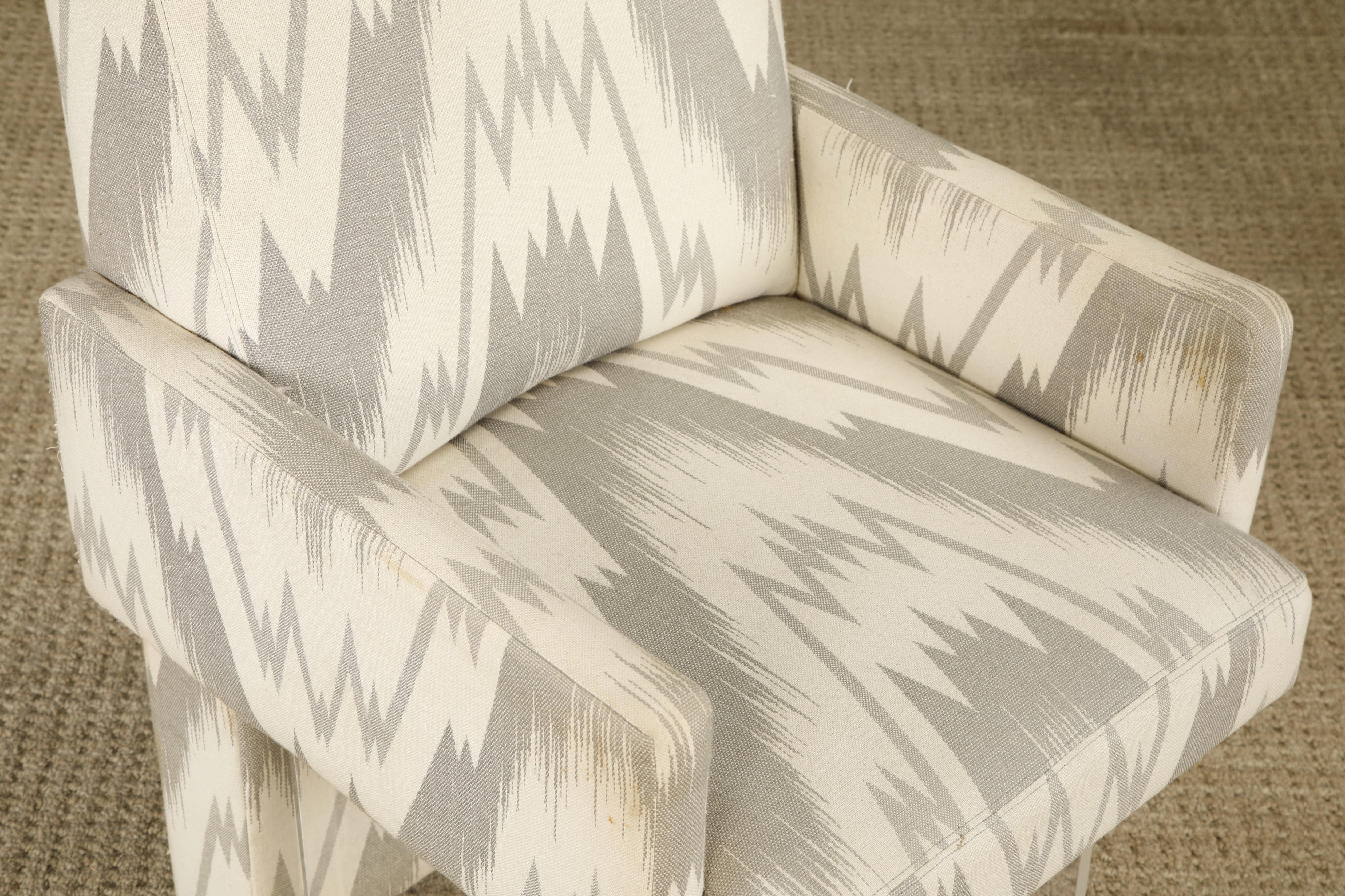 Pair of Vladimir Kagan 'Clos' Lucite Armchairs, circa 1970s, Signed For Sale 6