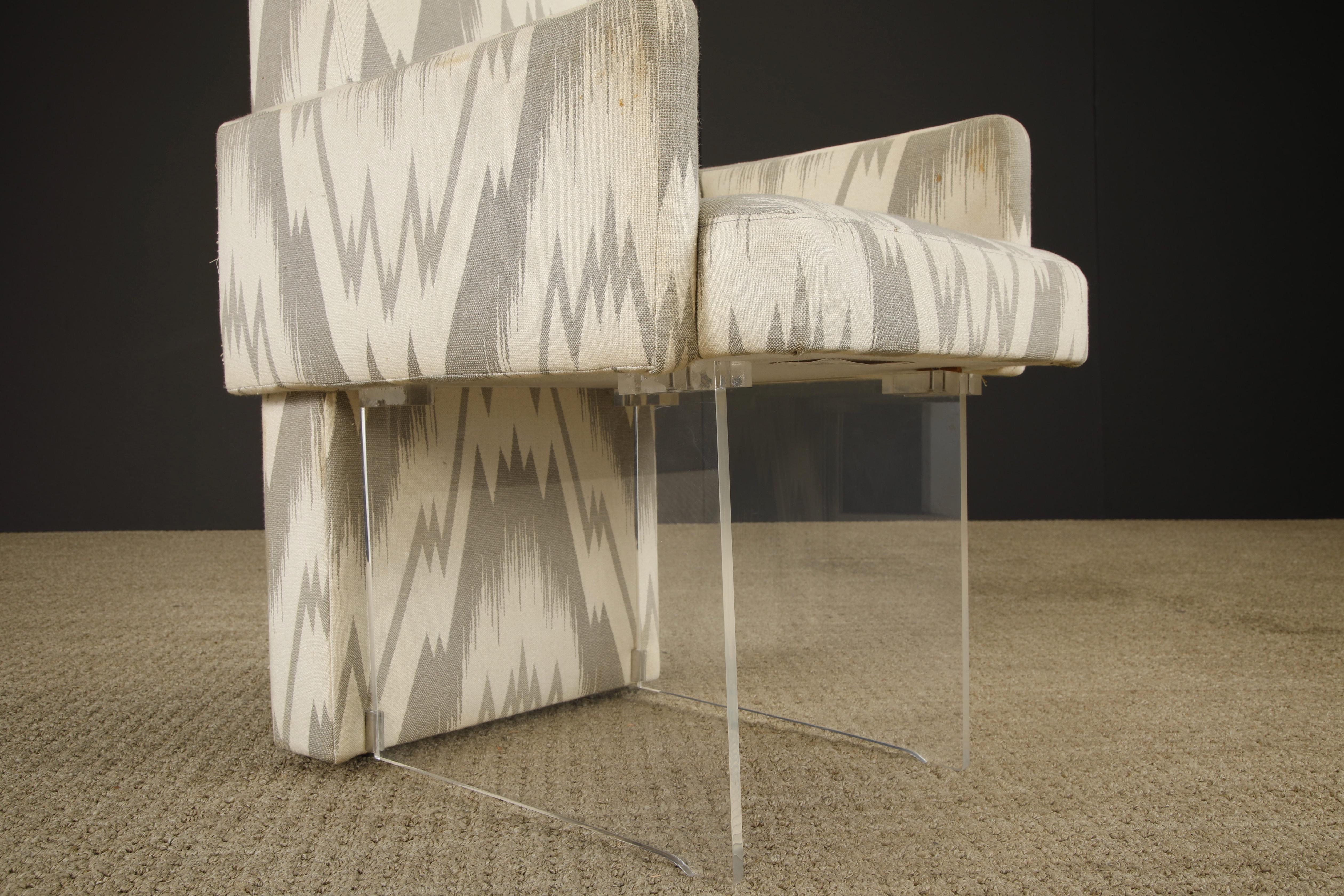Pair of Vladimir Kagan 'Clos' Lucite Armchairs, circa 1970s, Signed For Sale 8