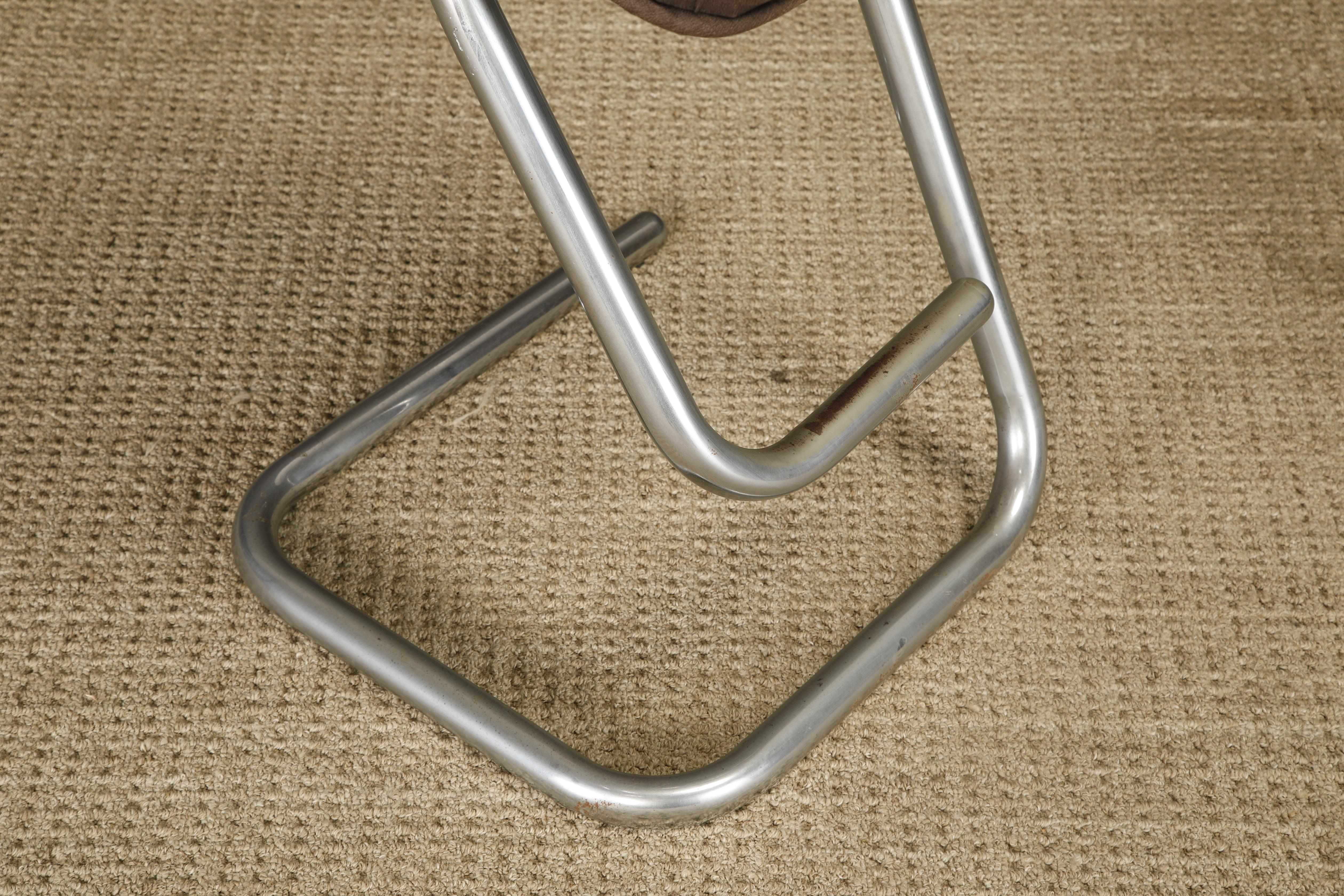 Pair of Lucite and Chrome Barstools by Luigi Bardini for Miniforms Italy, 1970s For Sale 6