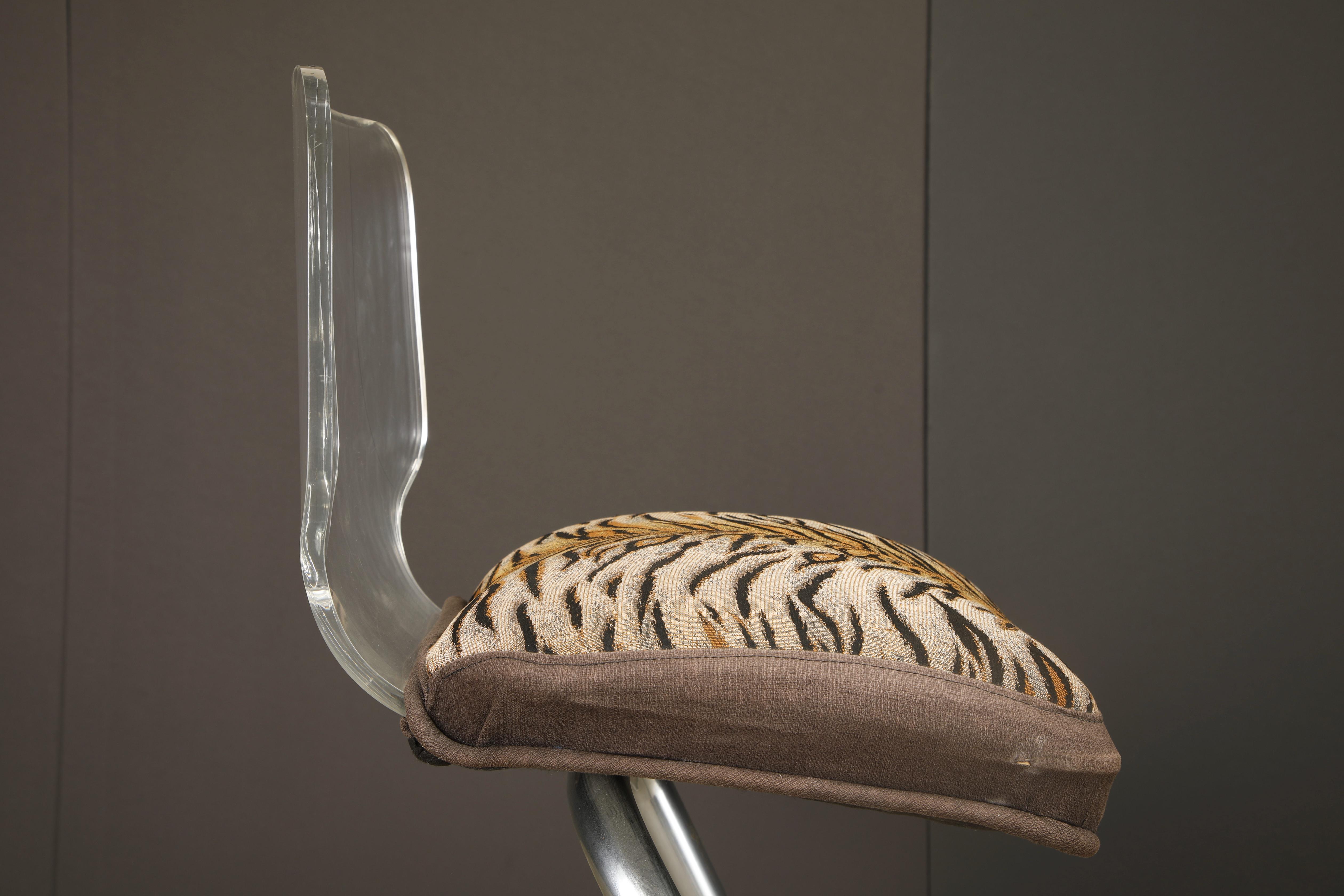 Pair of Lucite and Chrome Barstools by Luigi Bardini for Miniforms Italy, 1970s For Sale 8