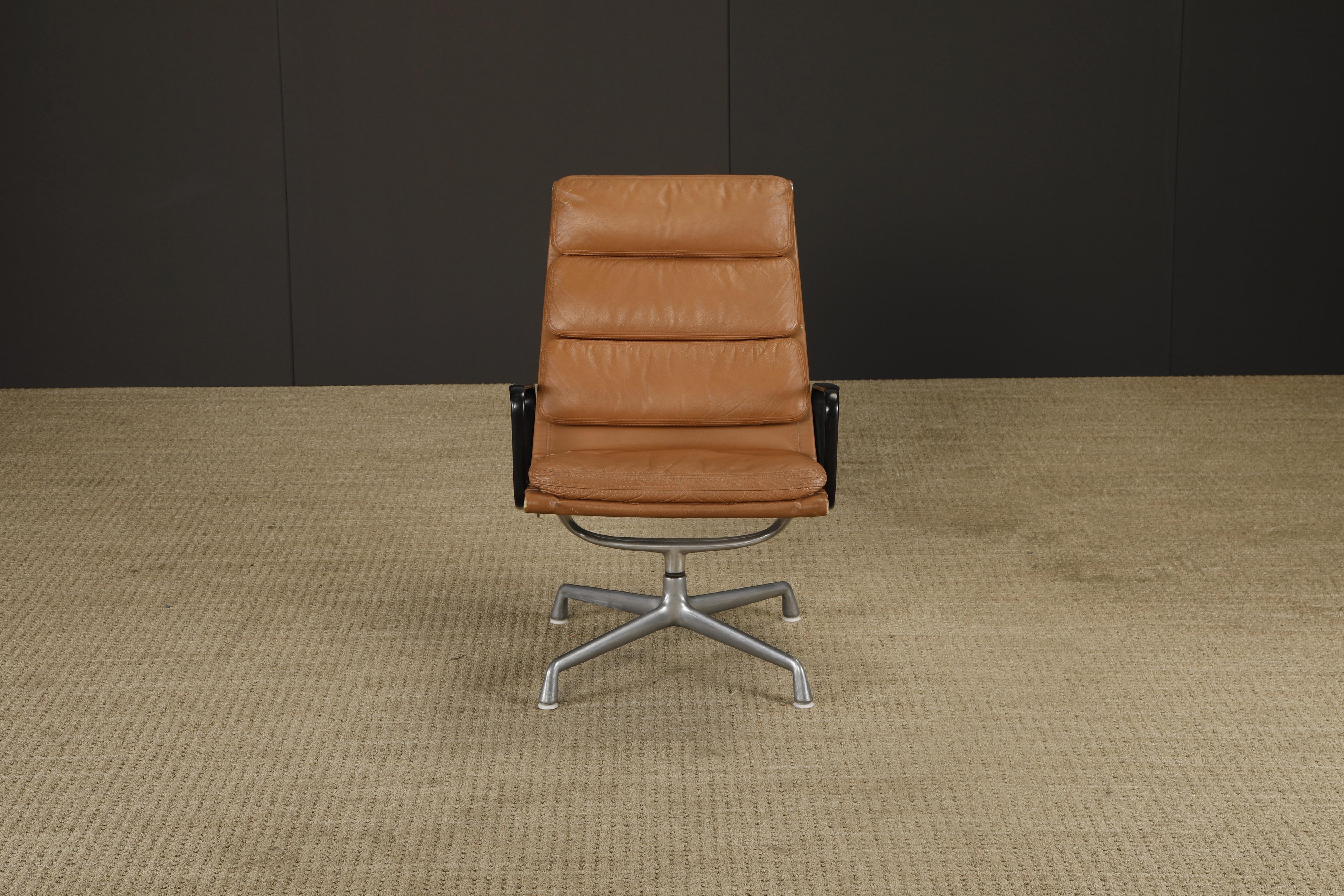 1970er Modell 'EA-416' Soft Pad Chair von Charles Eames für Herman Miller, signiert (Moderne der Mitte des Jahrhunderts) im Angebot