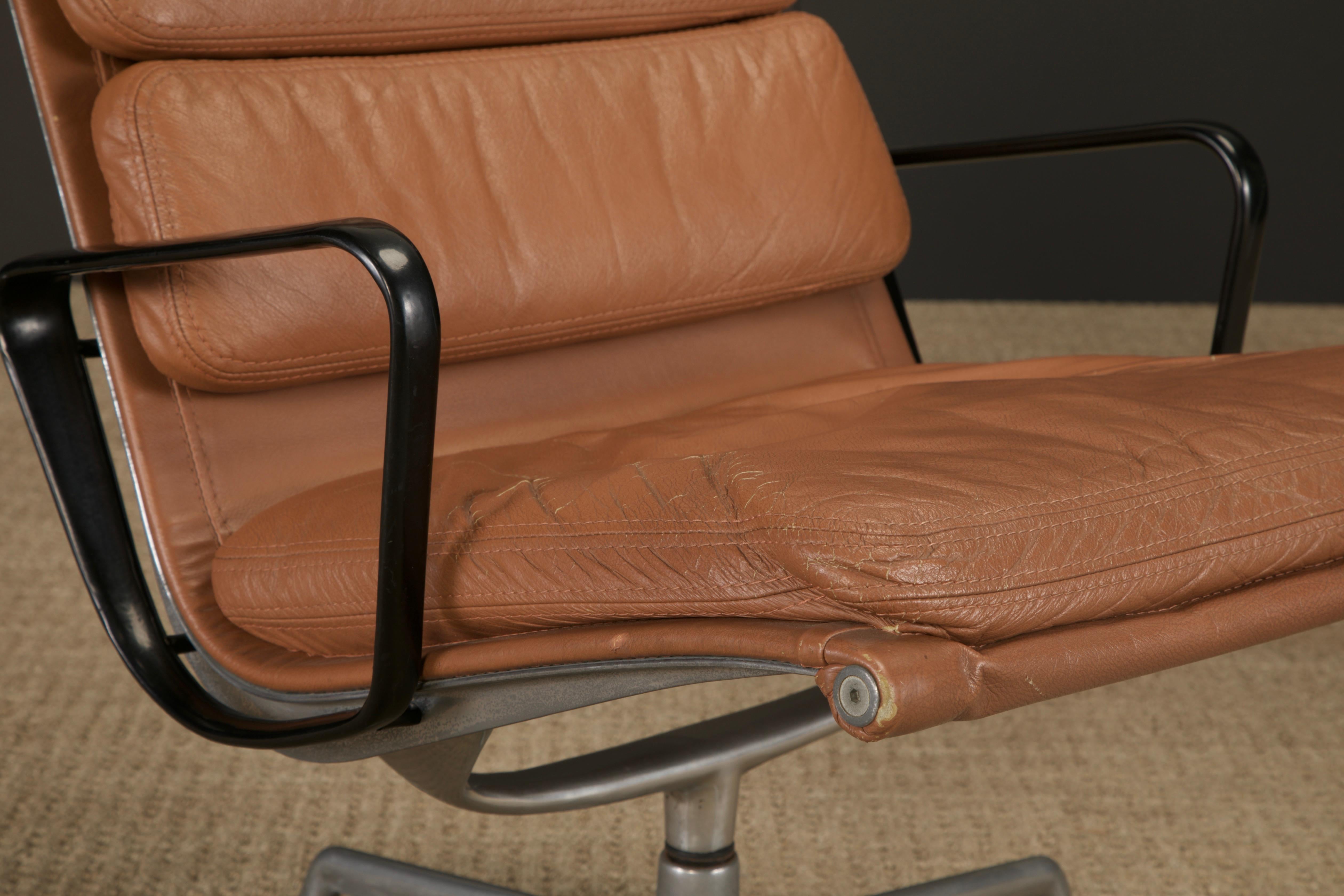 1970er Modell 'EA-416' Soft Pad Chair von Charles Eames für Herman Miller, signiert im Angebot 4