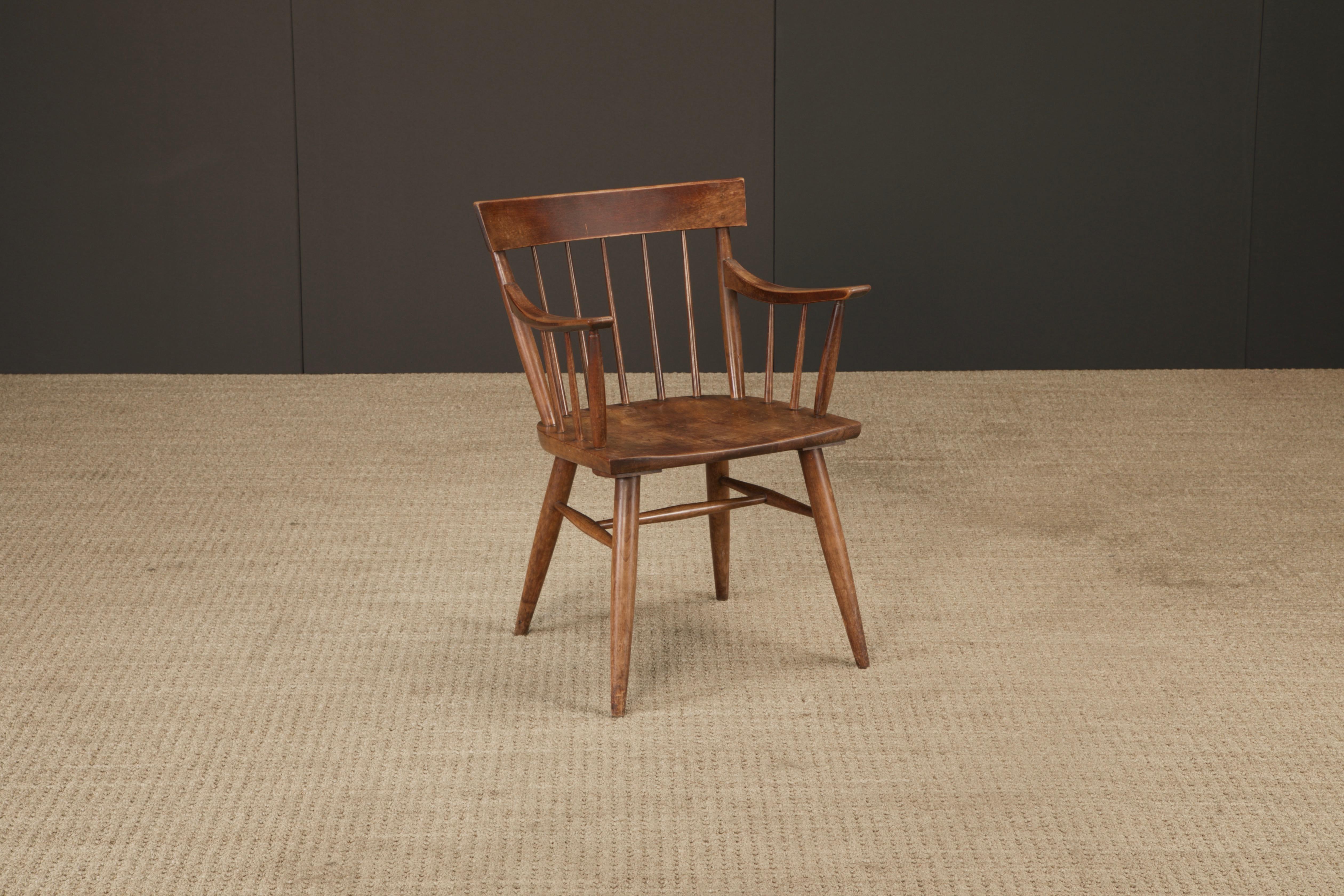 Fauteuils à dossier en cerisier massif du milieu du siècle de Willett Furniture Company en vente 5
