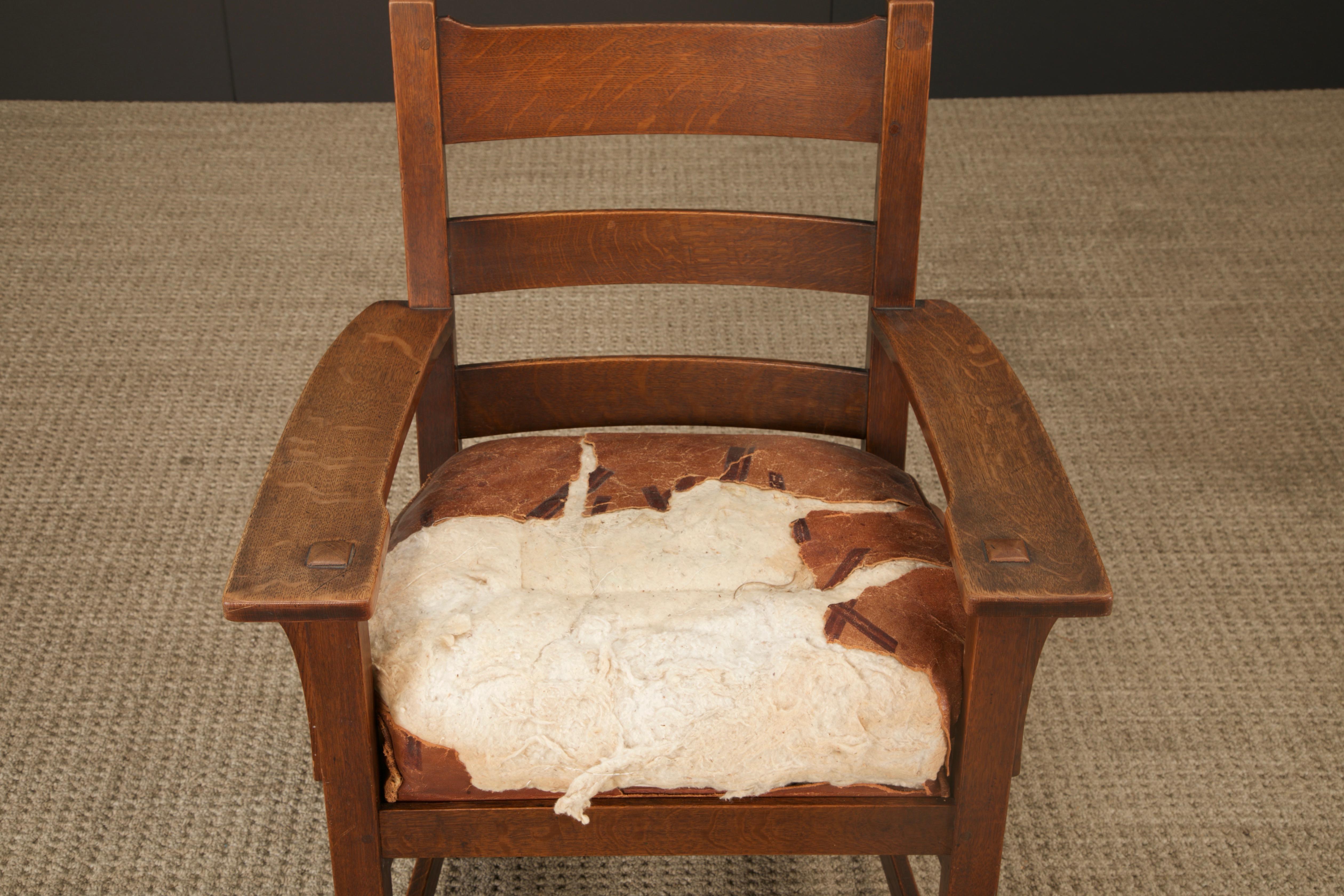 L. Y J.G. Sillón con respaldo de escalera Stickley Mission Oak, c. 1910, Firmado en Bueno estado para la venta en Los Angeles, CA