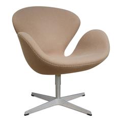 Used Swan Chair by Arne Jacobsen for Fritz Hansen