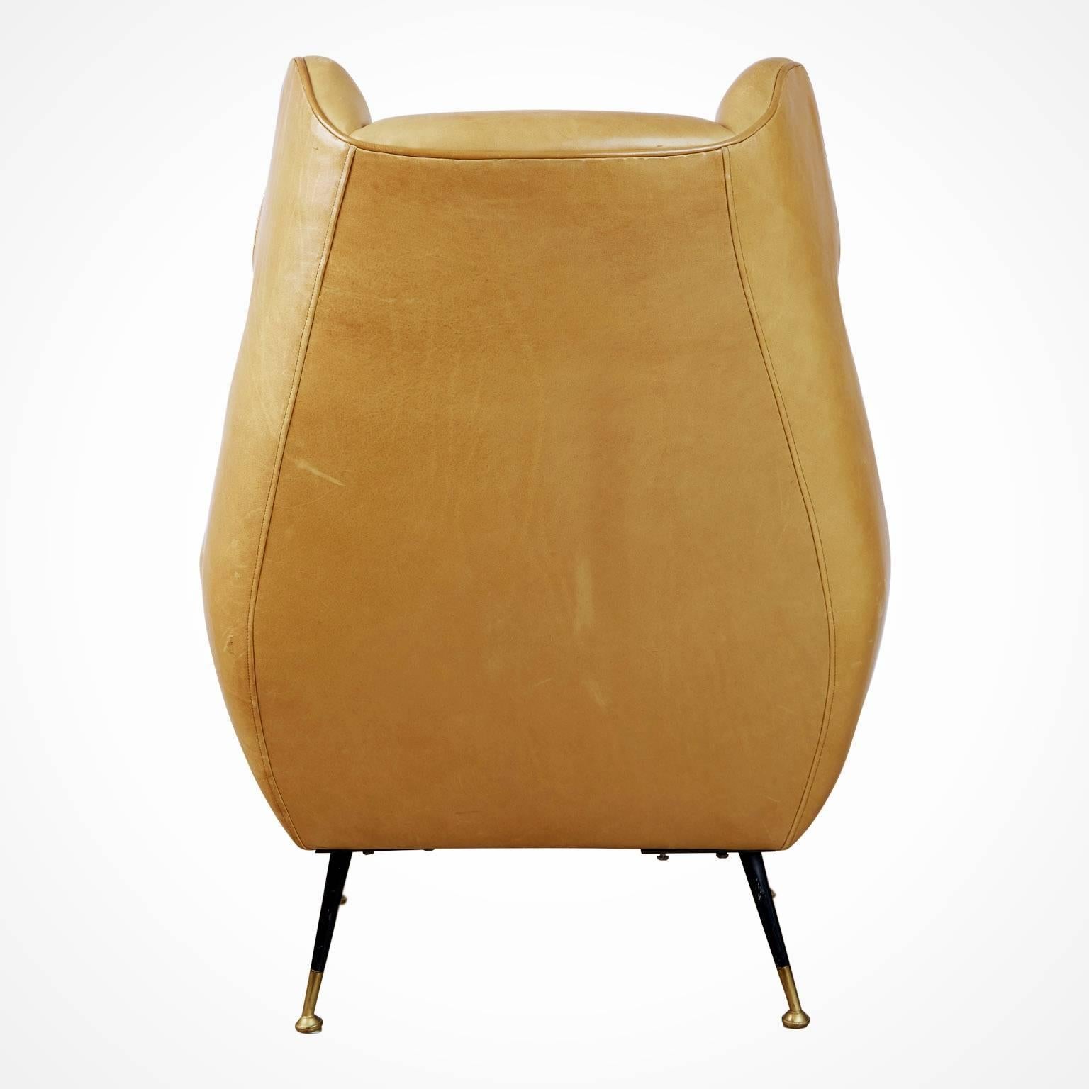 Mid-20th Century Gigi Radice for Minotti Leather Wingback Chairs, Pair, Italy circa 1960