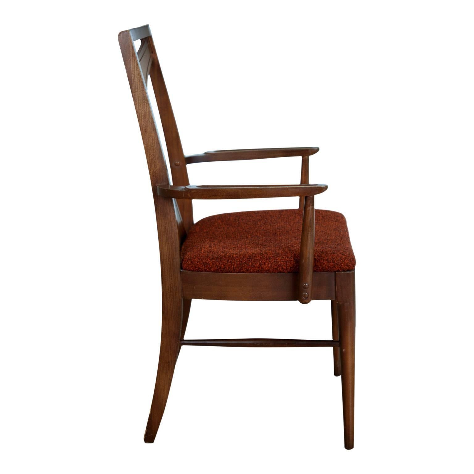 Broyhill Saga Walnut Dining Chairs, Set of Six, circa 1960 In Good Condition In Los Angeles, CA