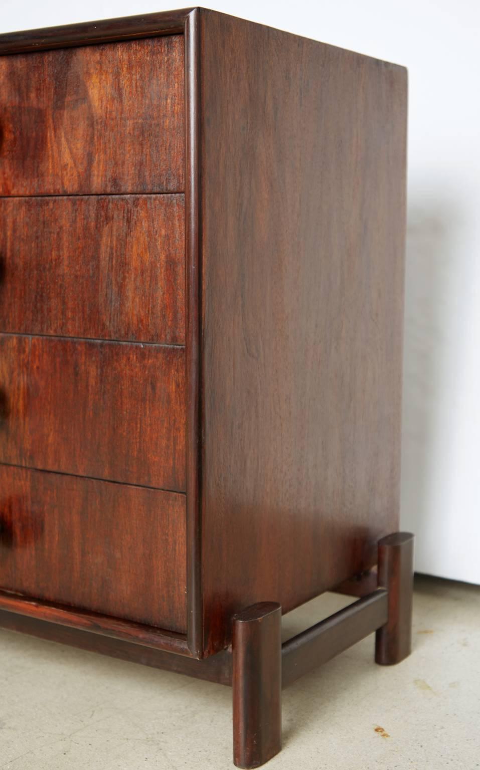 Carlo Hauner for Forma Brazil Large Rosewood Credenza on Plinth Base, circa 1960 In Good Condition In Los Angeles, CA