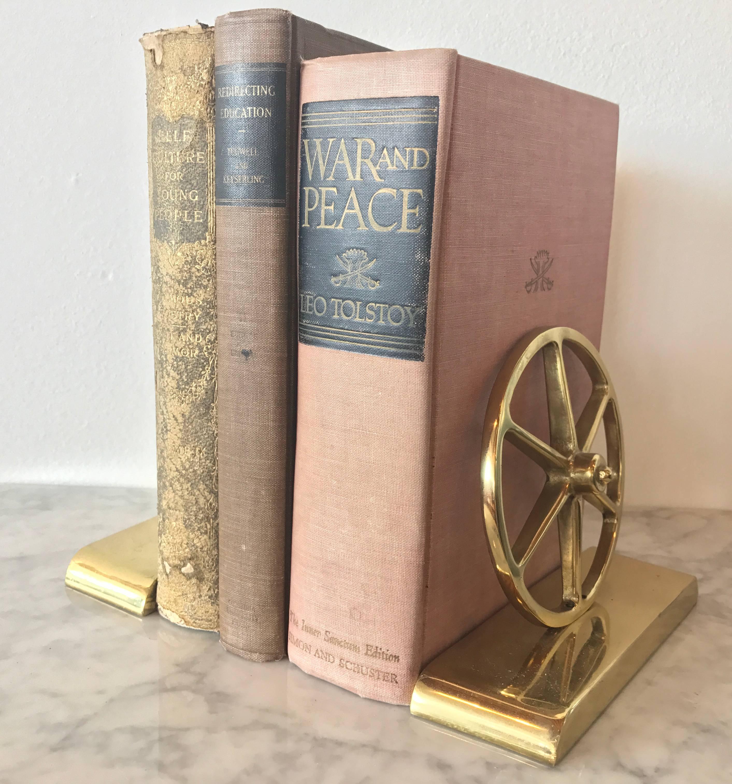 Golden Virginia 1960’s VM Polished Brass Wagon Wheel Pair of Bookends Virginia Metal Weighted 