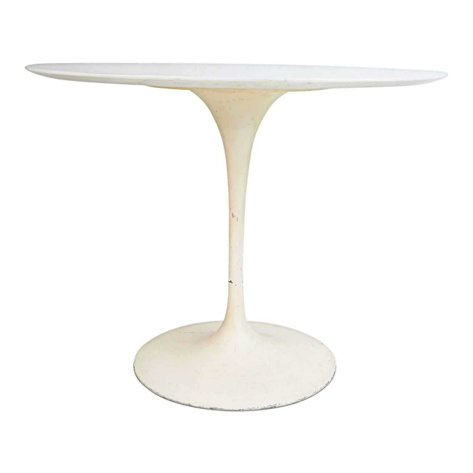 Mid-Century Modern Original Marble Tulip Dining Table by Eero Saarinen for Knoll International