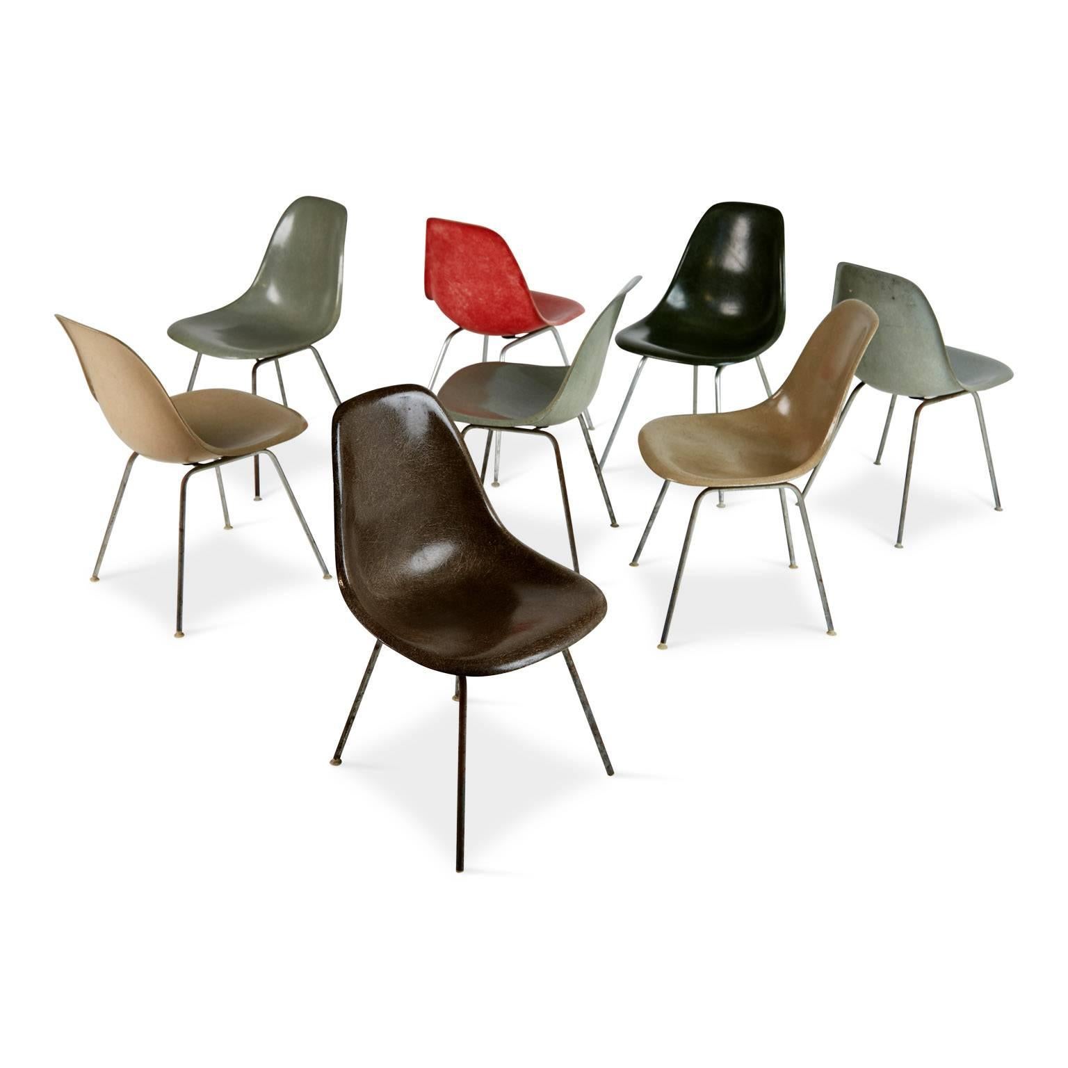 Mid-Century Modern Charles & Ray Eames for Herman Miller Fiberglass DSX Chairs, Early Production