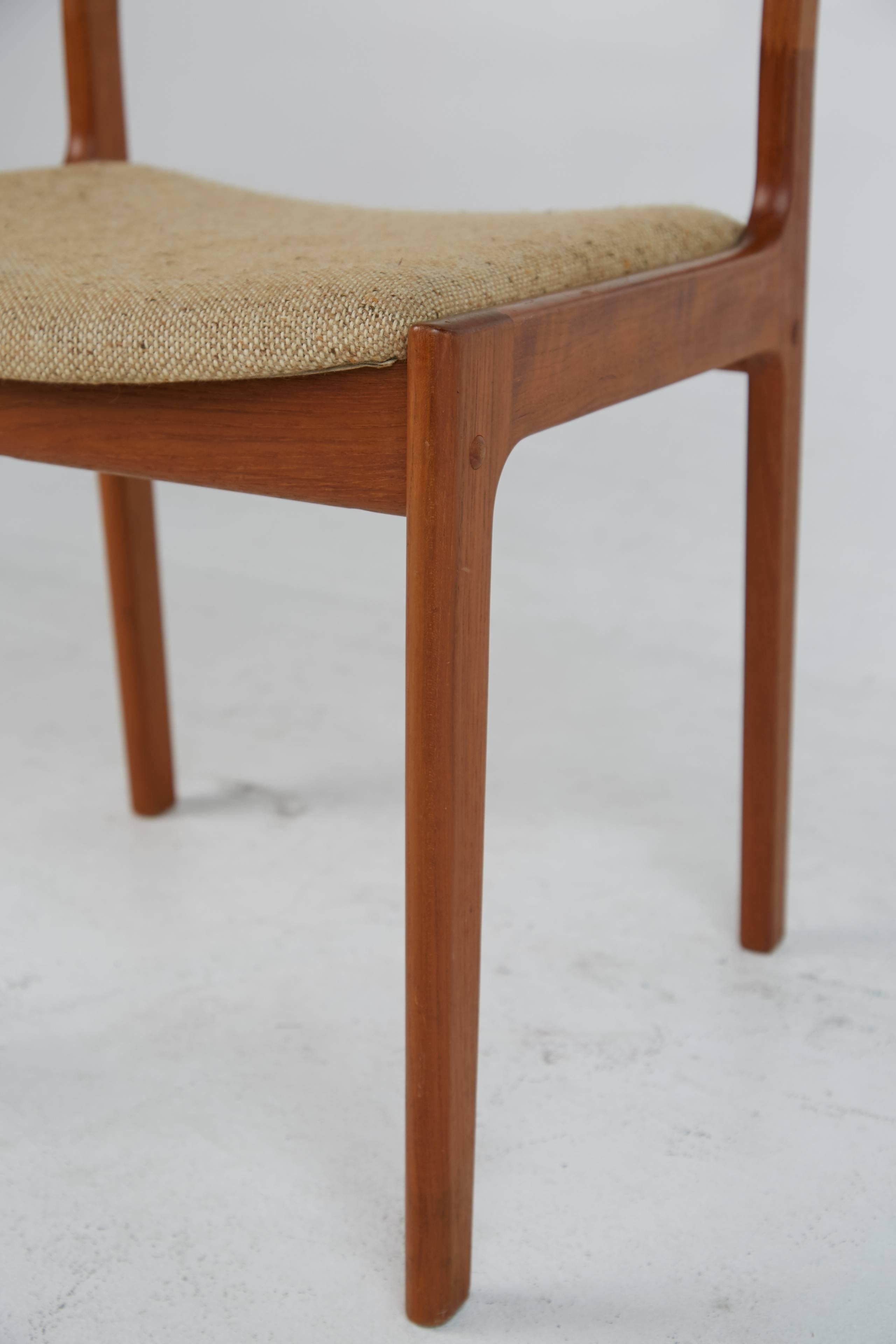 D-Scan Teak Danish Modern Dining Chairs Set of Four In Good Condition In Los Angeles, CA