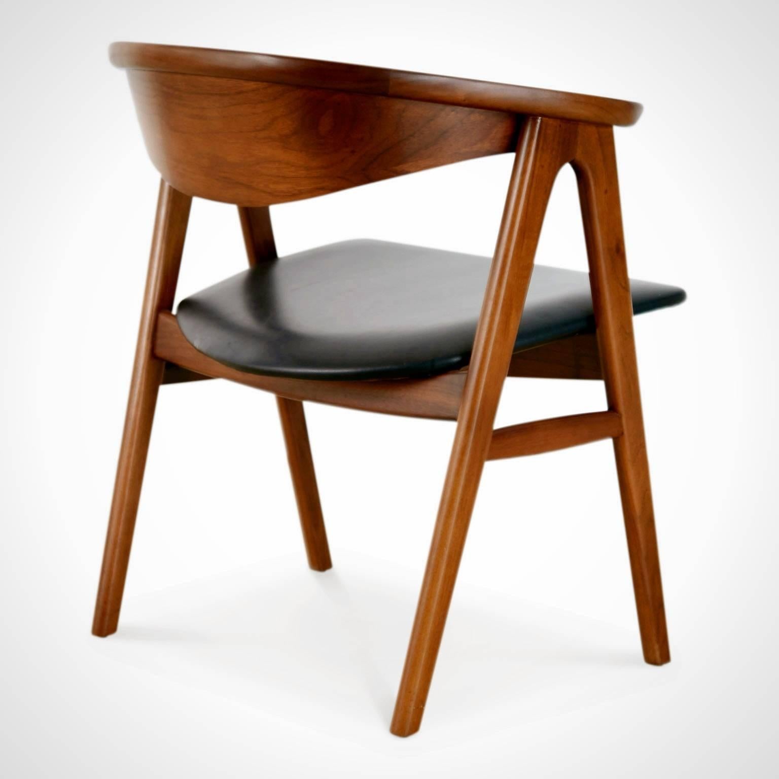 Danish Erik Kirkegaard Restored Walnut Lounge Chair, Denmark, circa 1950