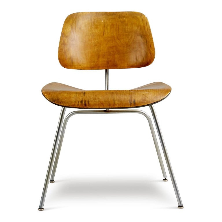 Mid-Century Modern Evans Production Walnut DCM Chairs by Charles Eames, Set of Five, circa 1947 For Sale